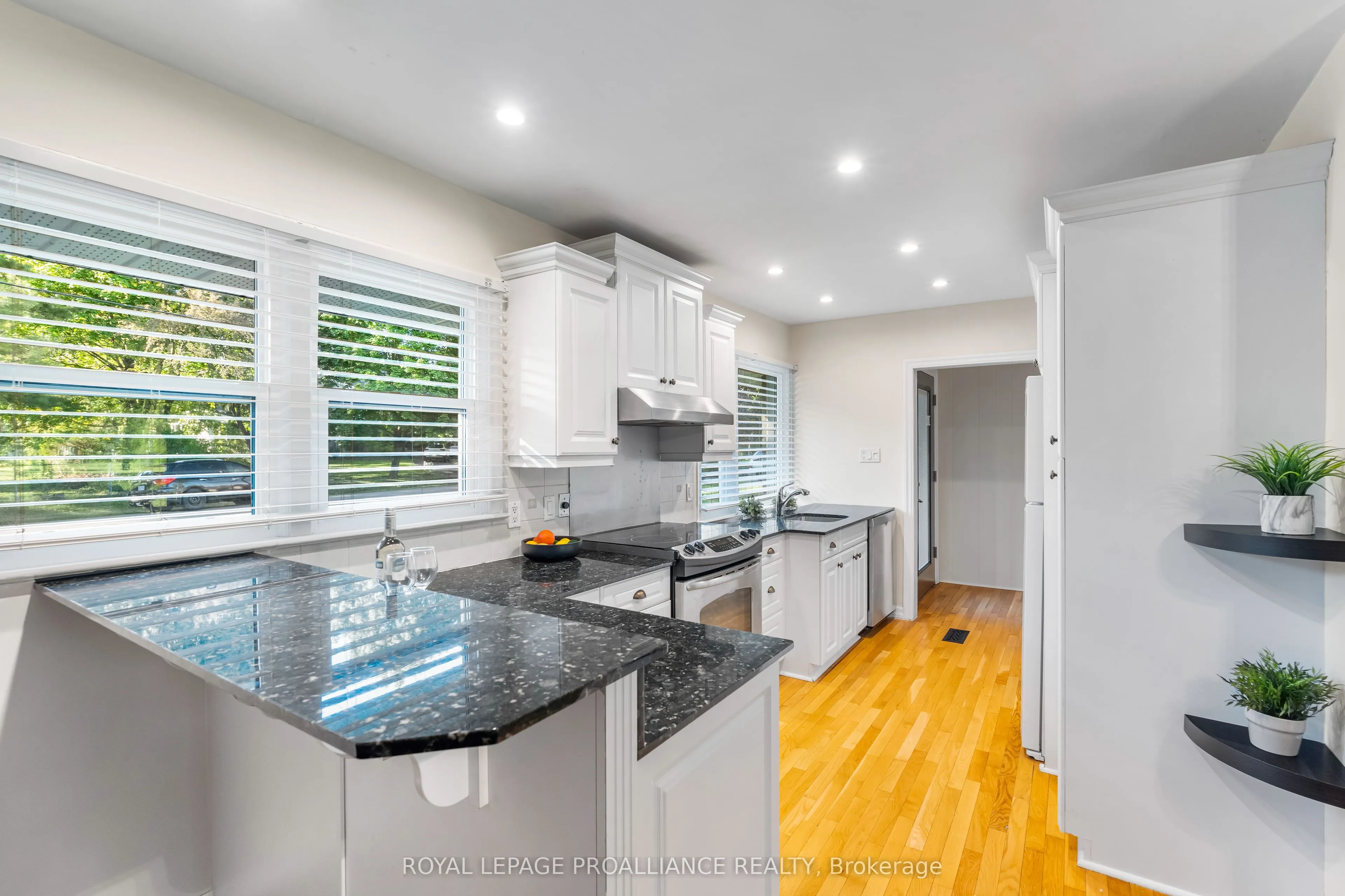 7 Hutton Drive
