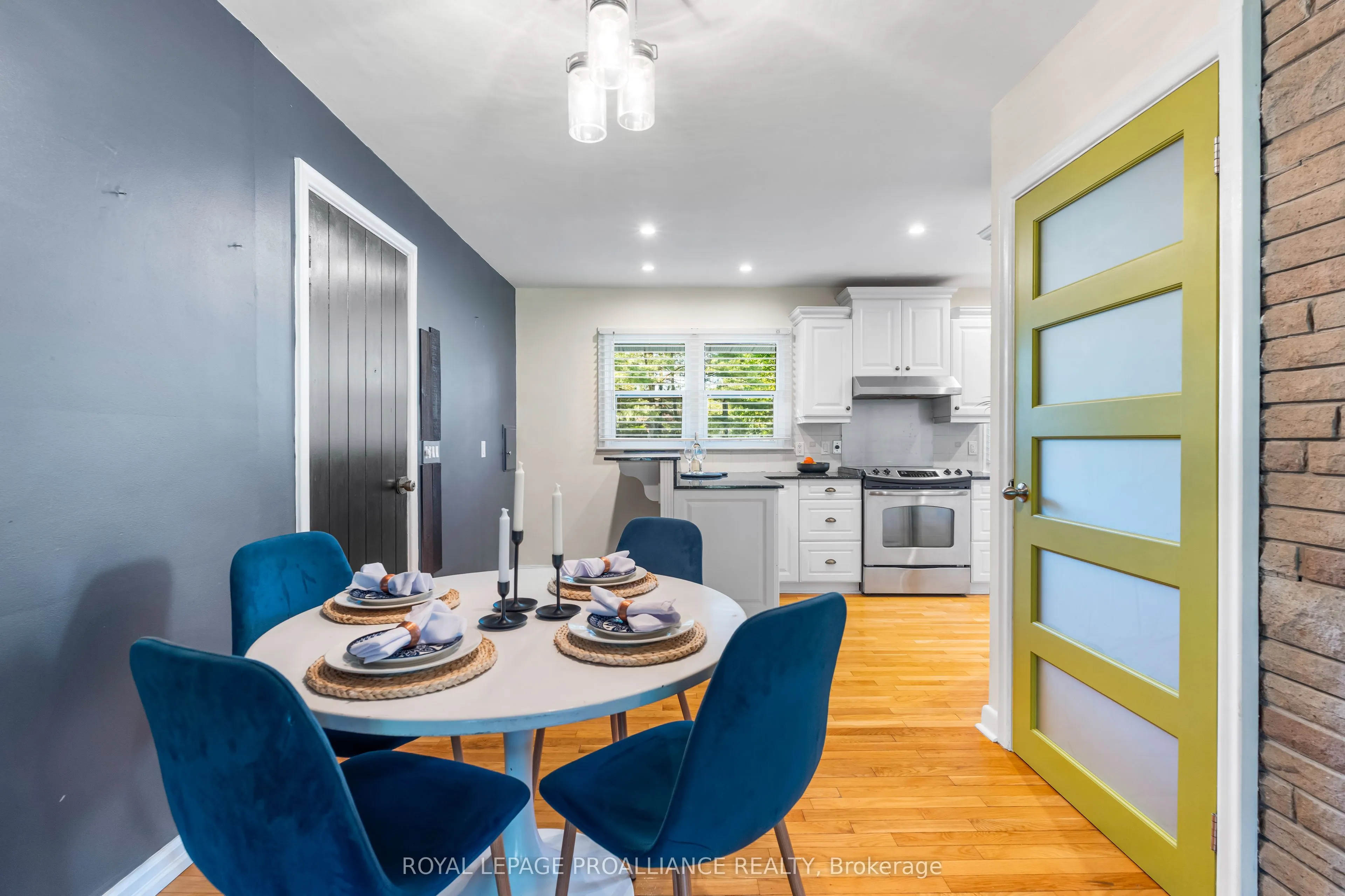 7 Hutton Drive