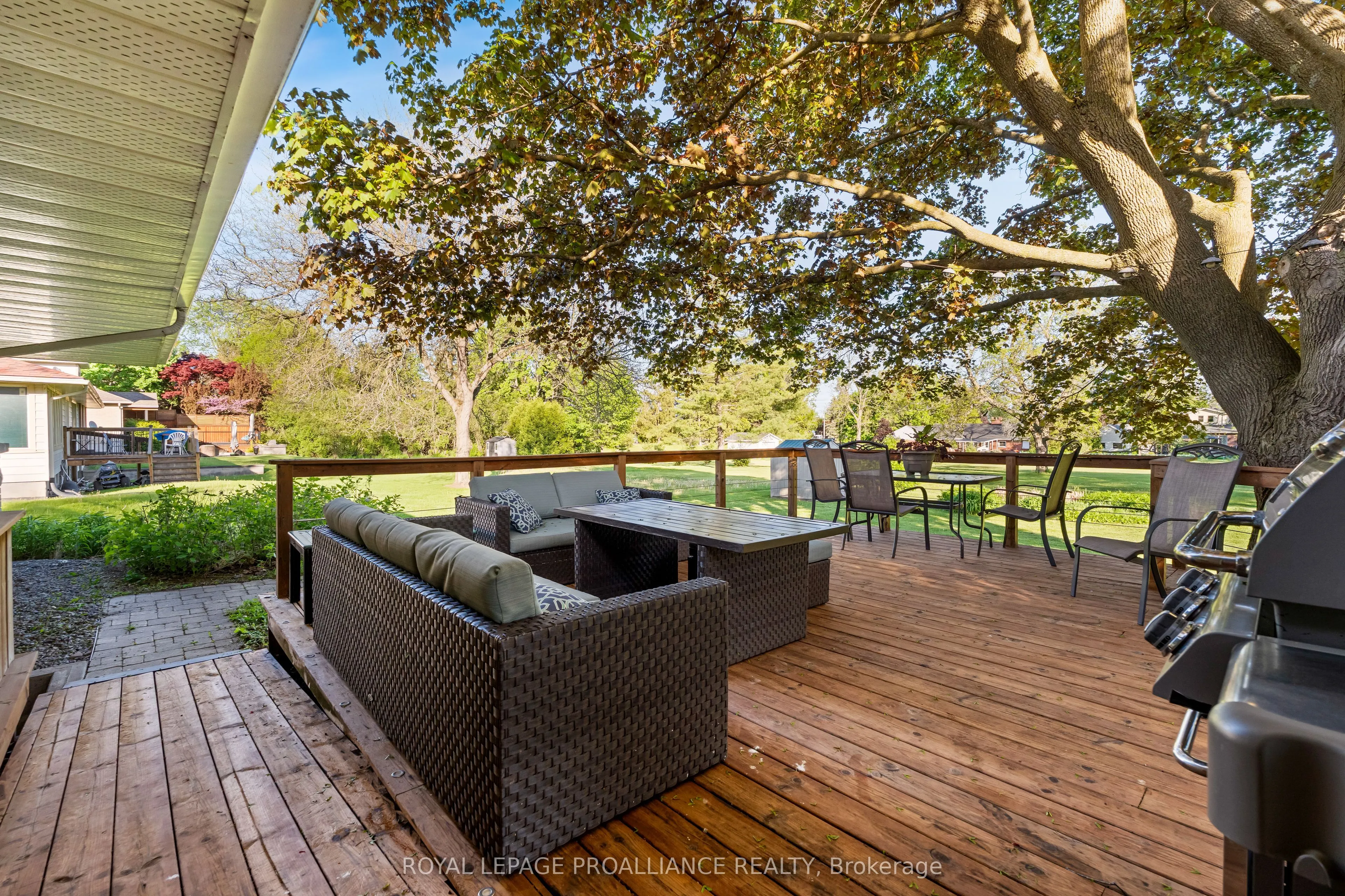 7 Hutton Drive
