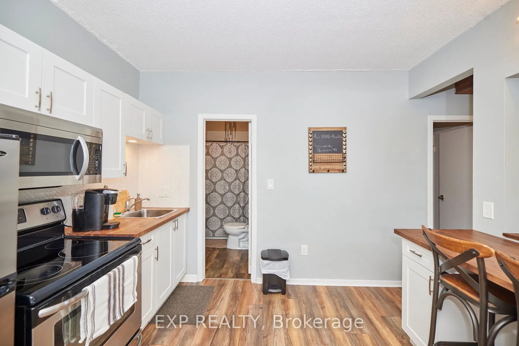 4675 QUEEN Street, #1