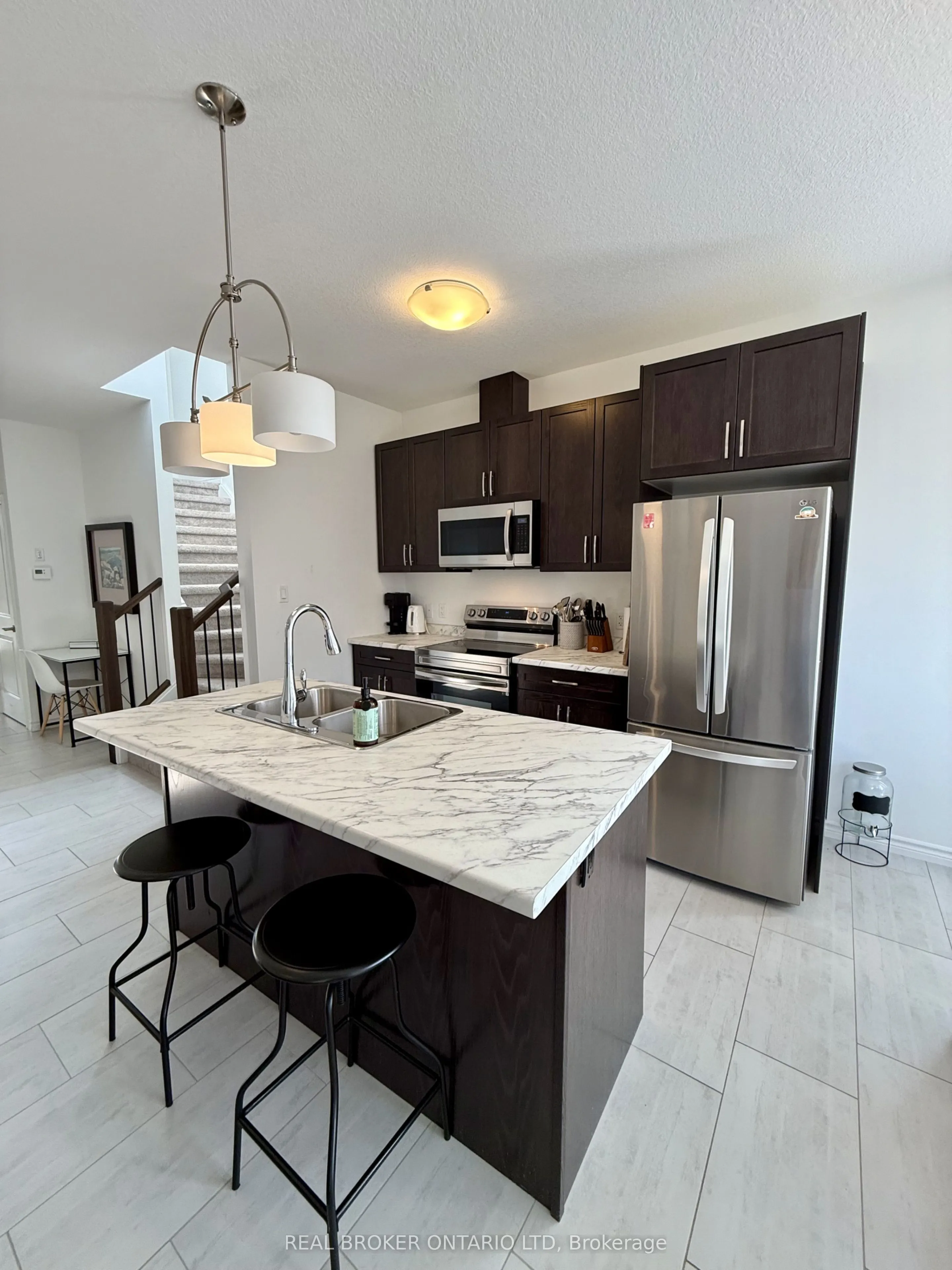 1634 Noah Bend