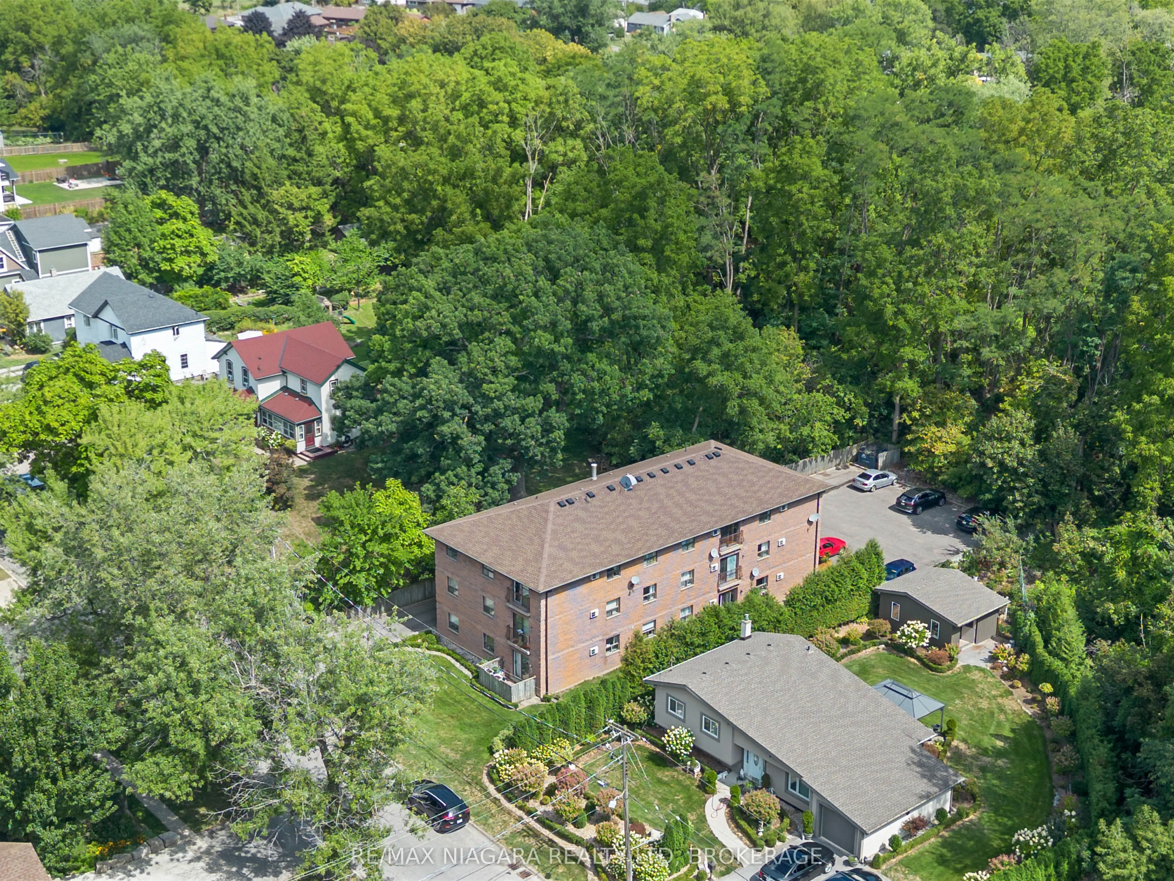 78 Welland Street N, #302