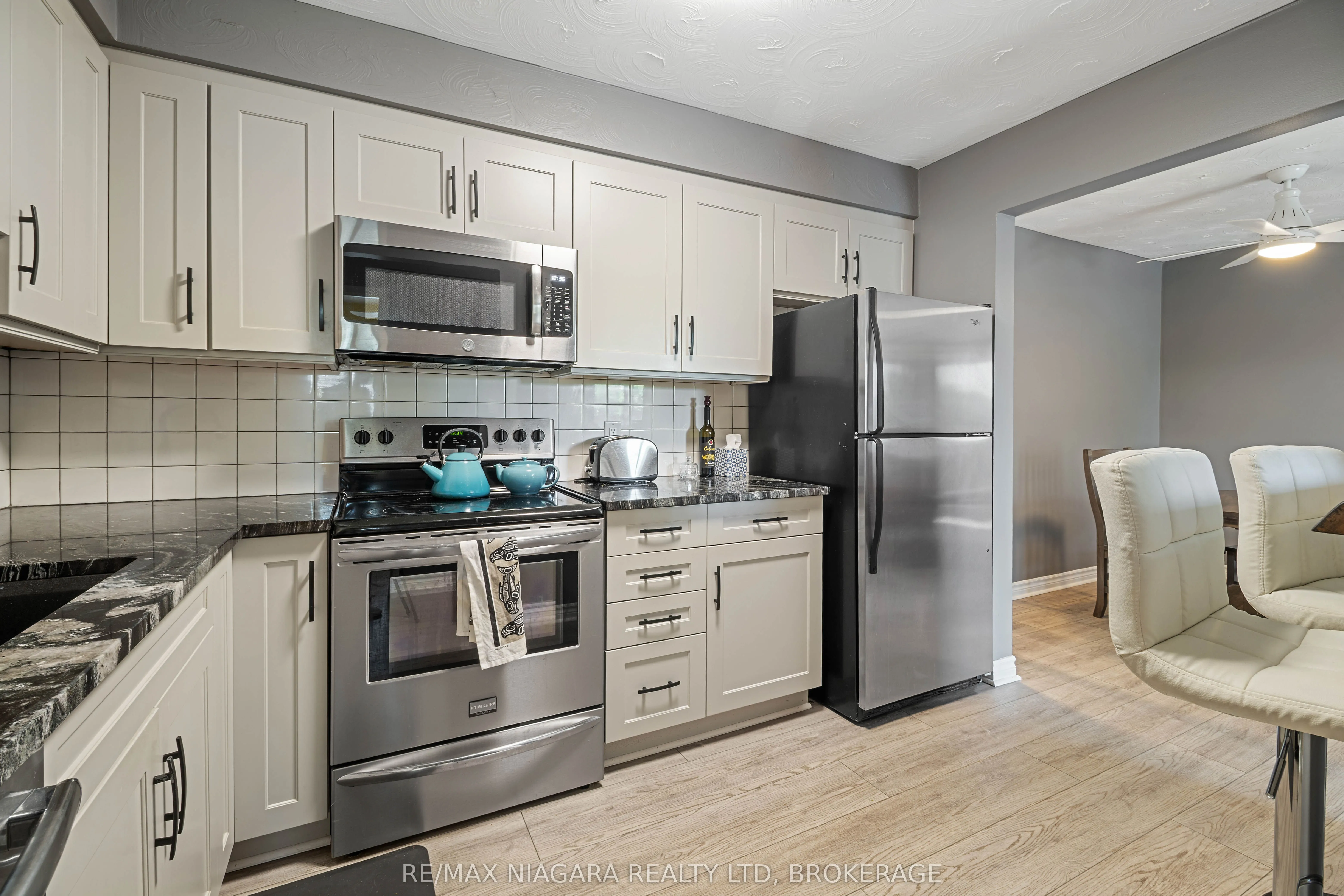 78 Welland Street N, #302