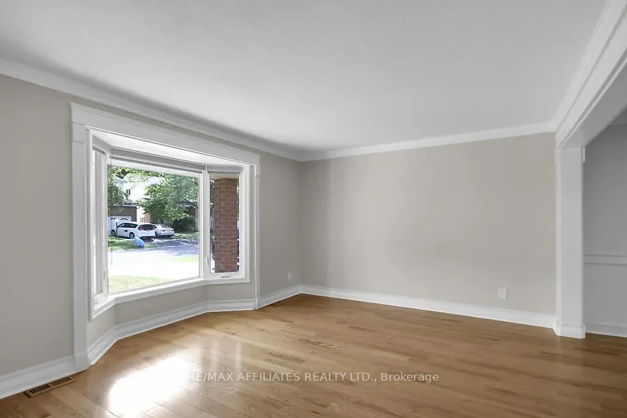 23 Tamblyn Crescent