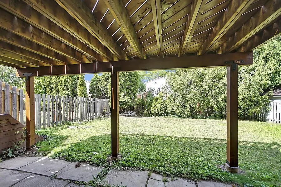 23 Tamblyn Crescent
