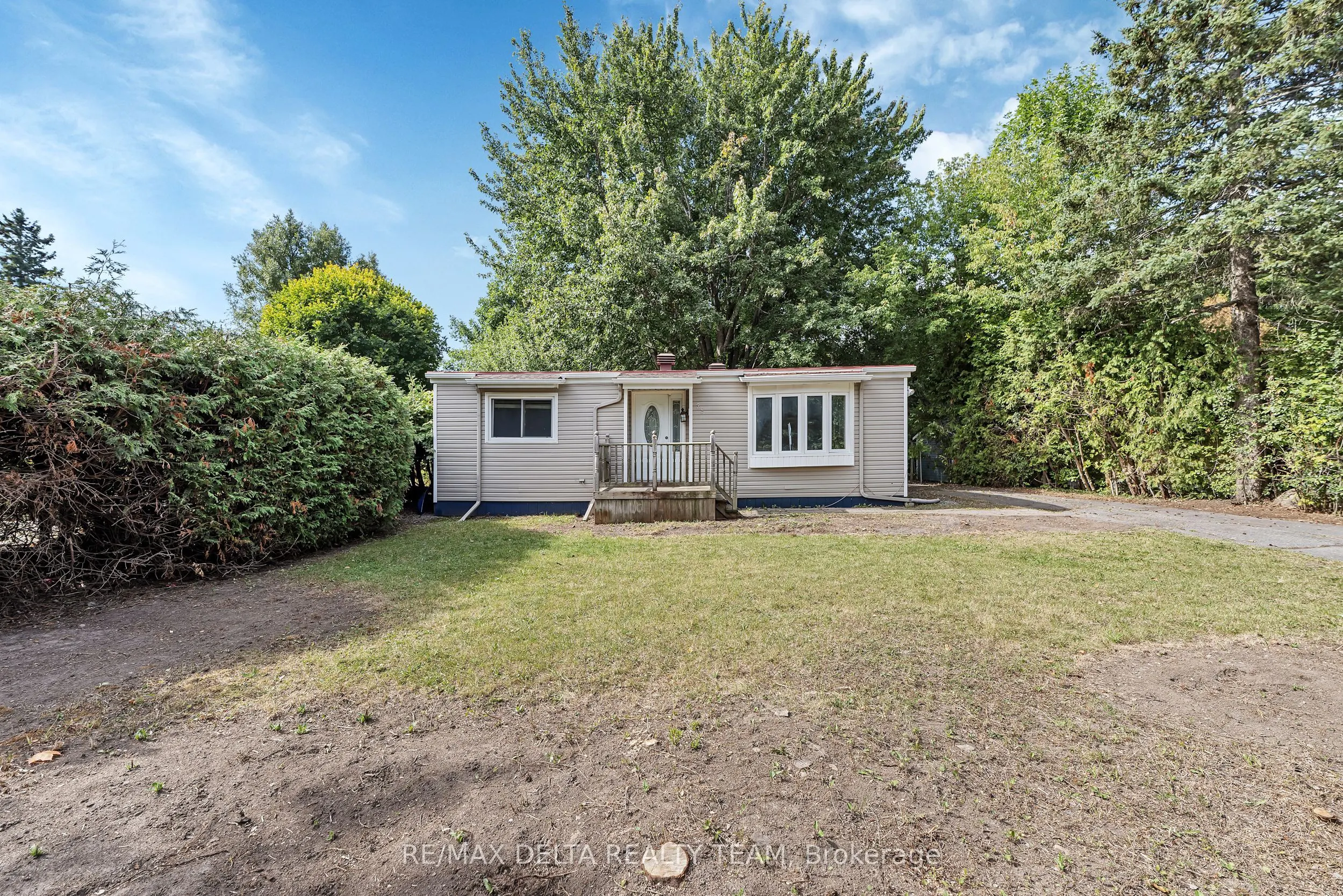 25 Fringewood Drive