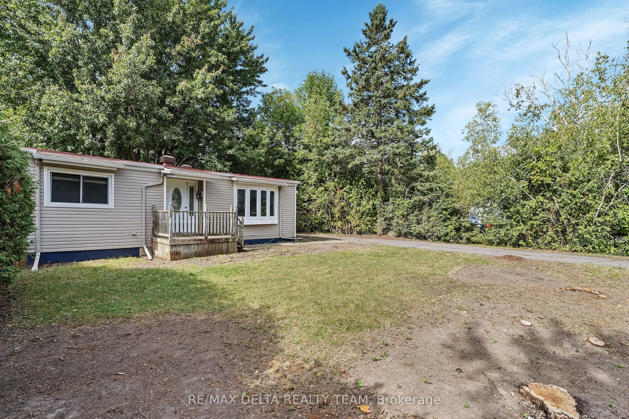 25 Fringewood Drive