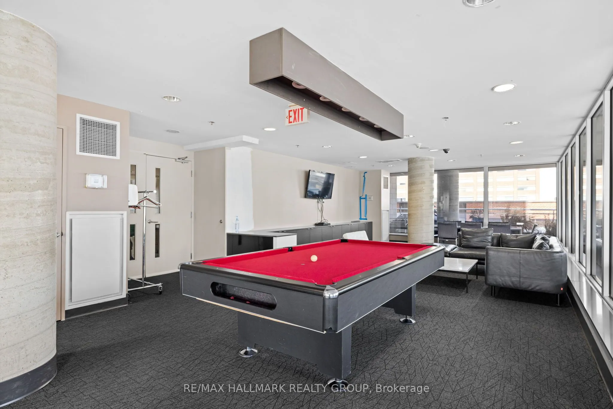 324 Laurier Avenue W, #2105