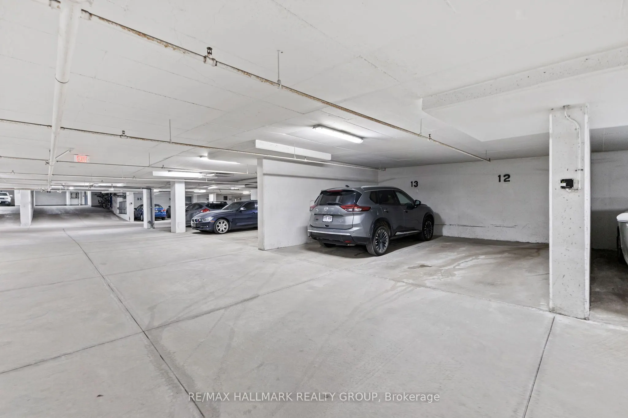324 Laurier Avenue W, #2105