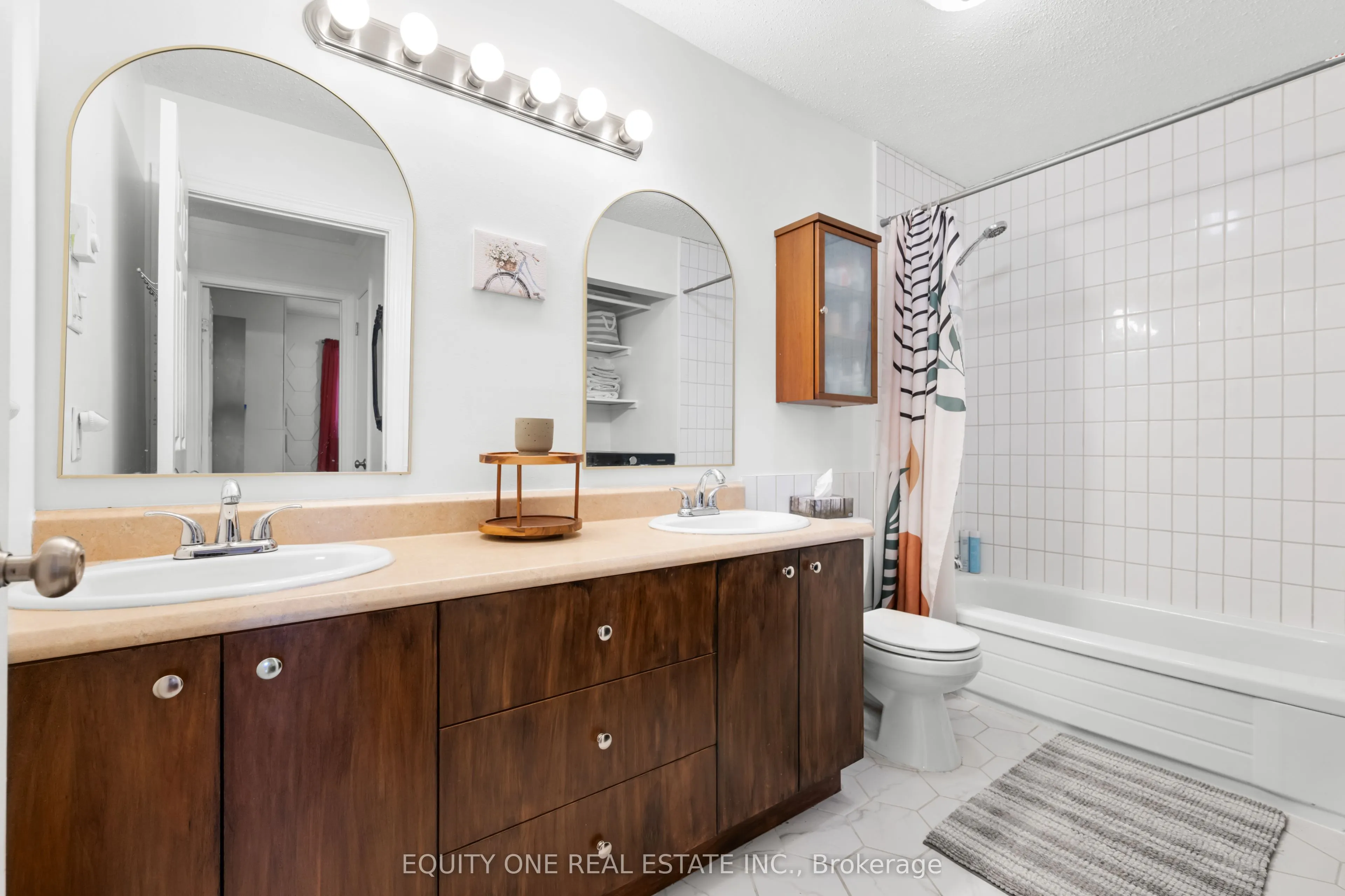 185 Du Comte Street Road, #202A