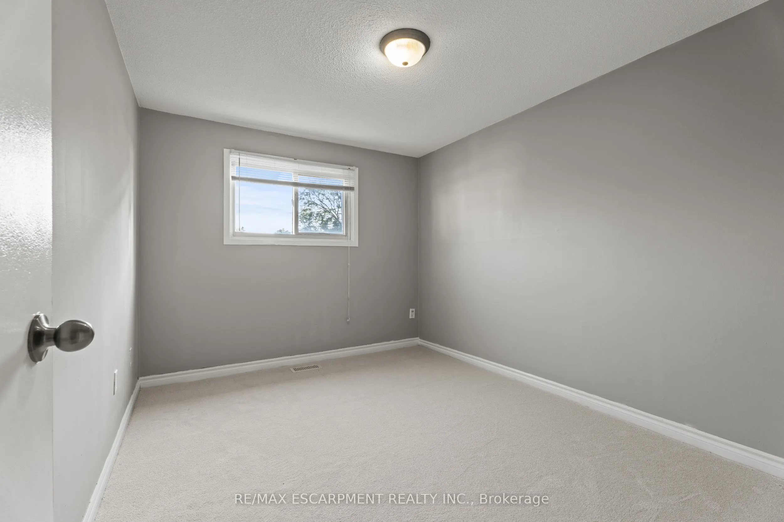 1301 Upper Gage Avenue, #33