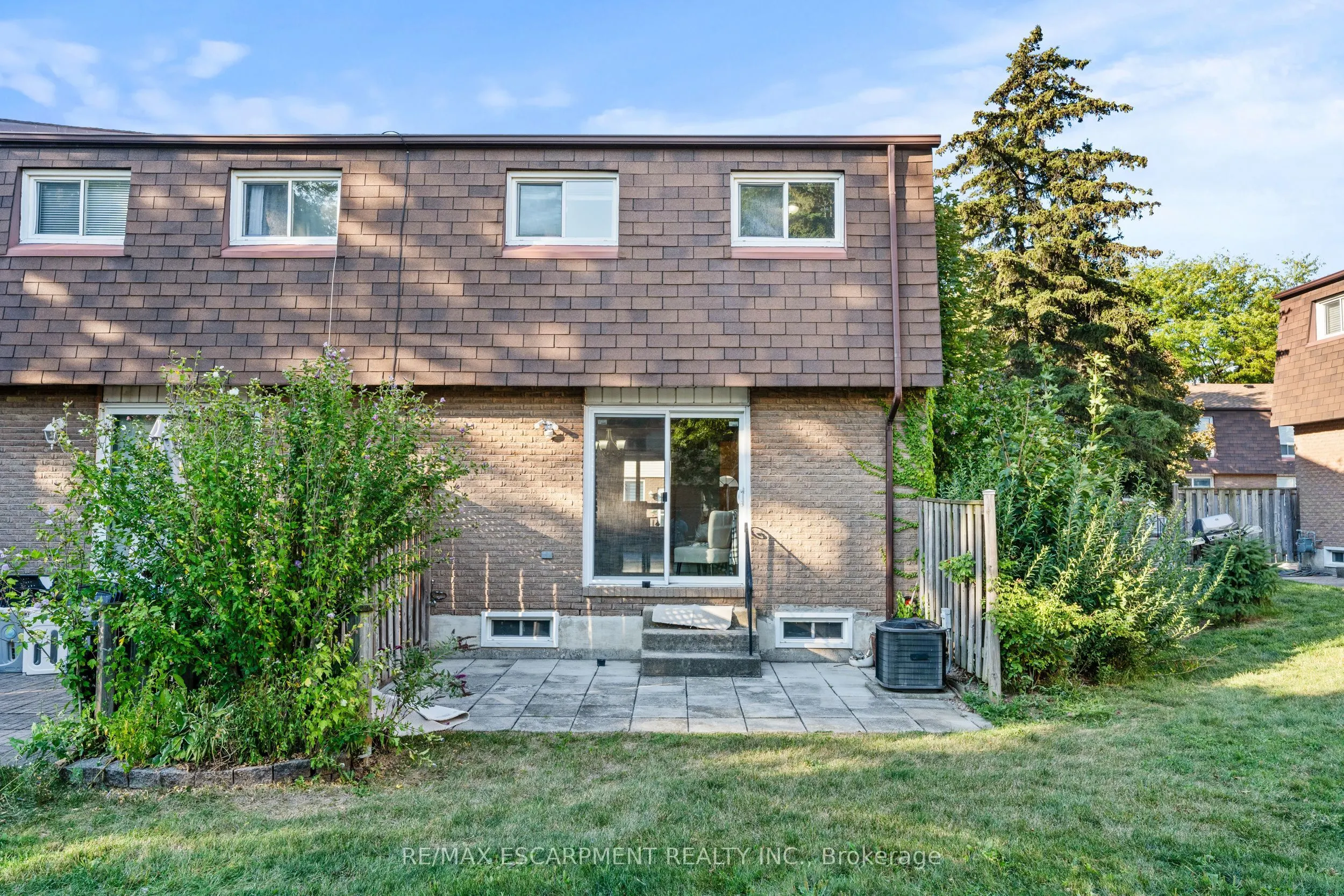 1301 Upper Gage Avenue, #33