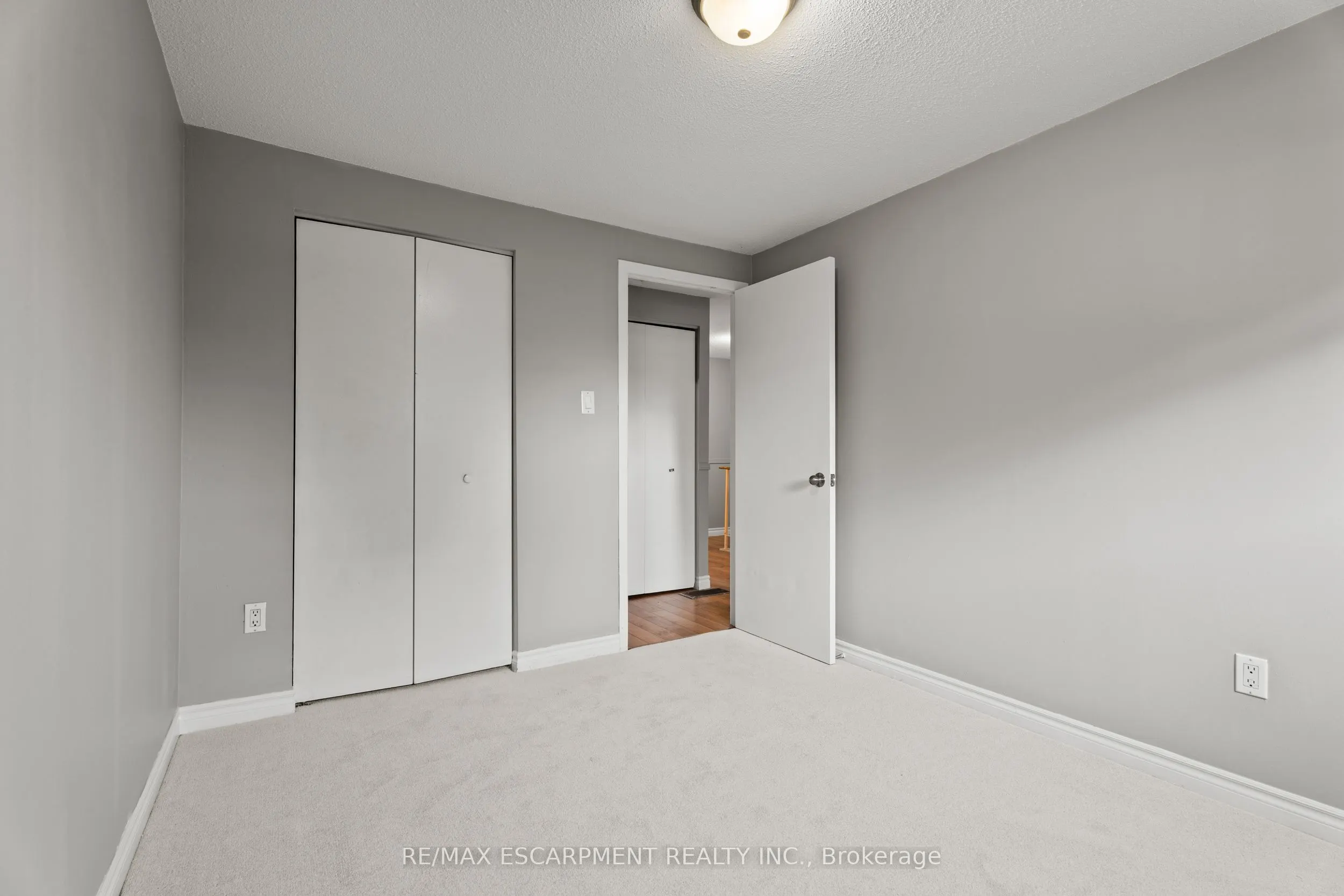 1301 Upper Gage Avenue, #33