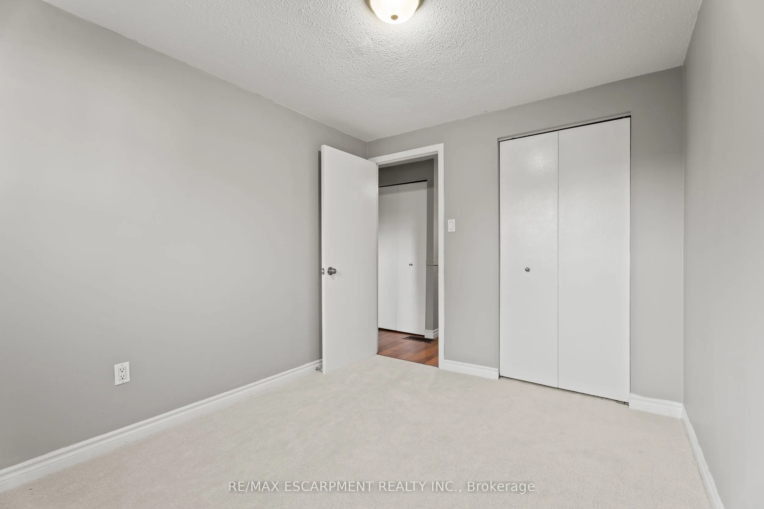 1301 Upper Gage Avenue, #33