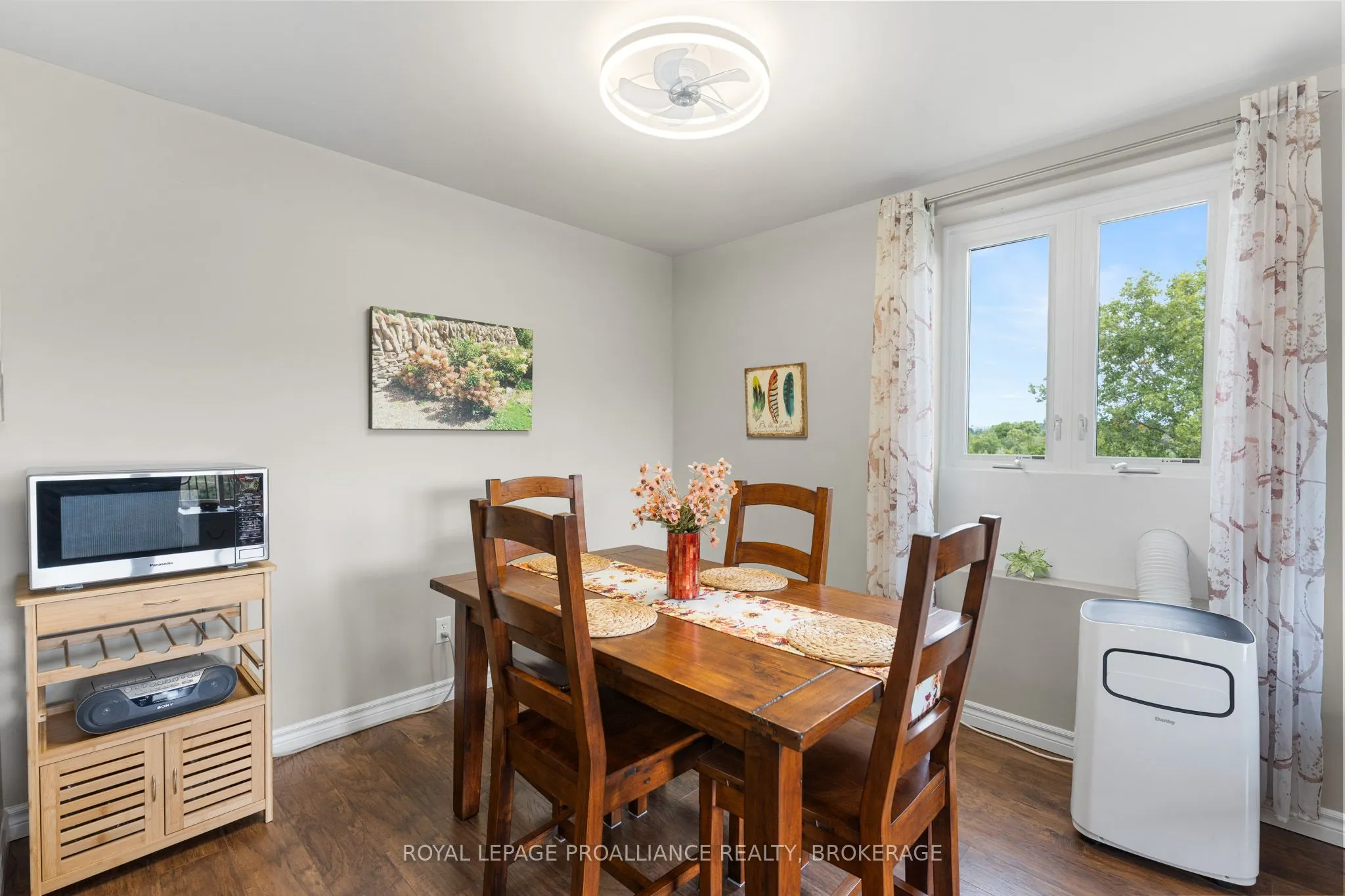 358 Queen Mary Road, #515