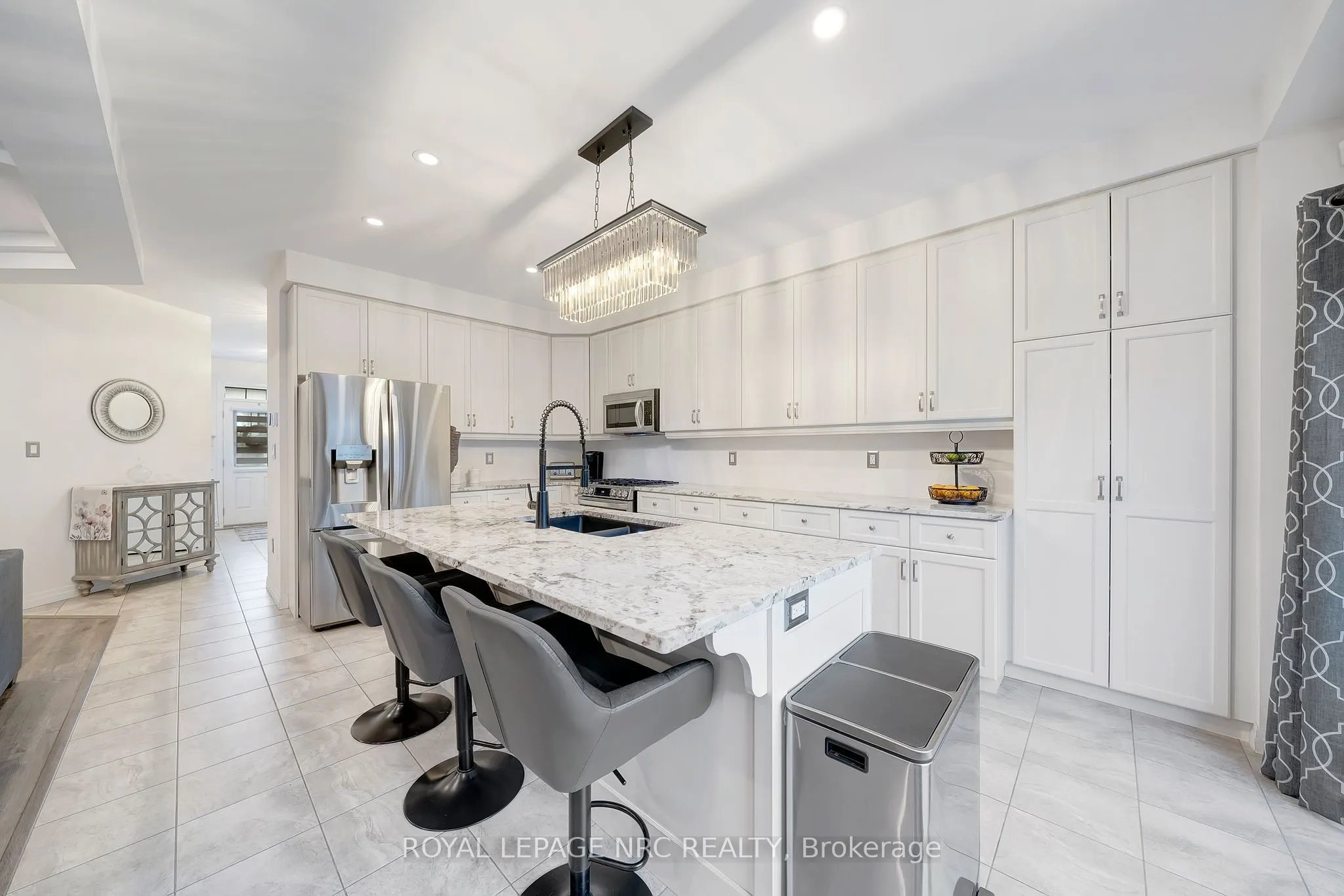 4082 Healing Street