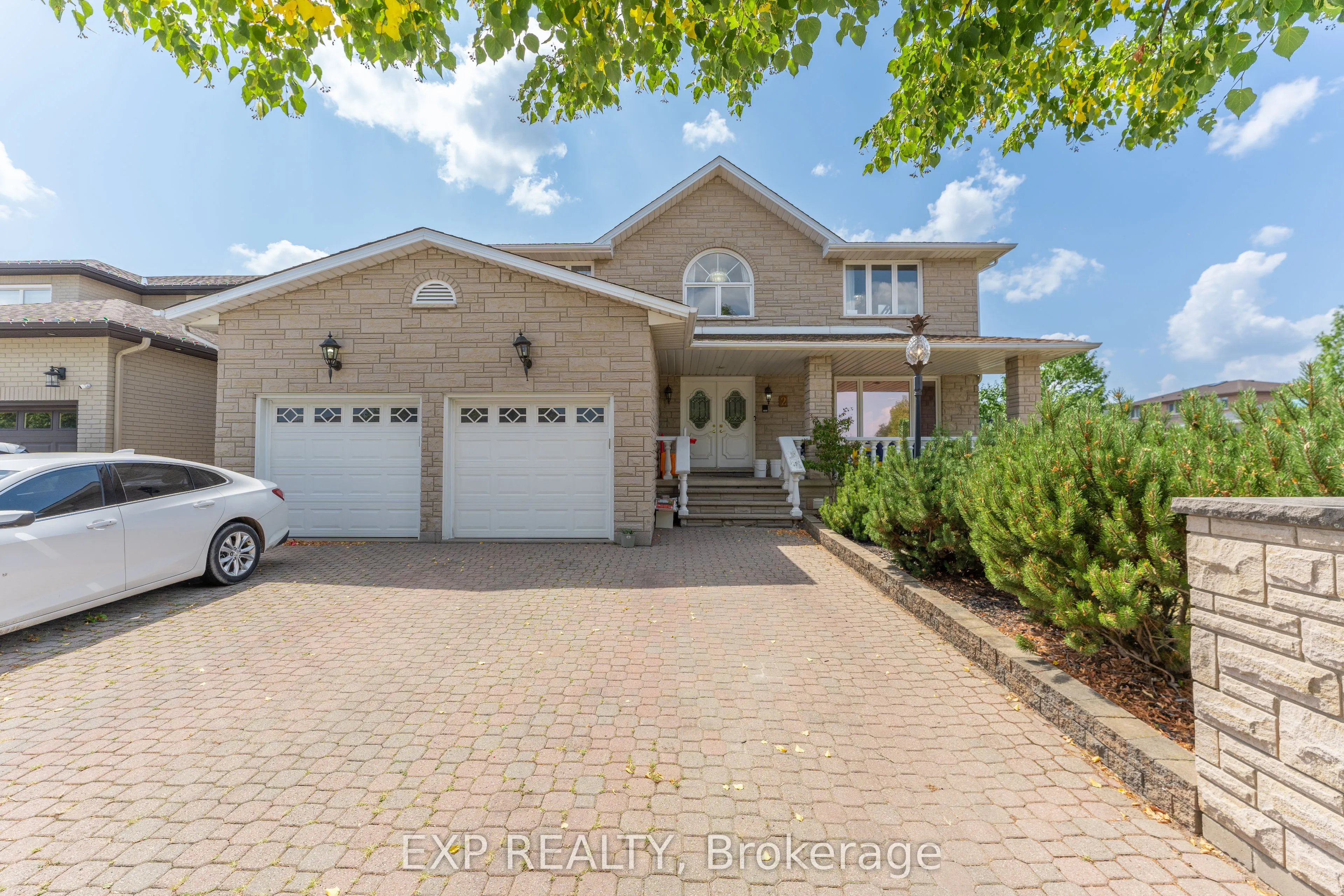 2 Glencrest Avenue