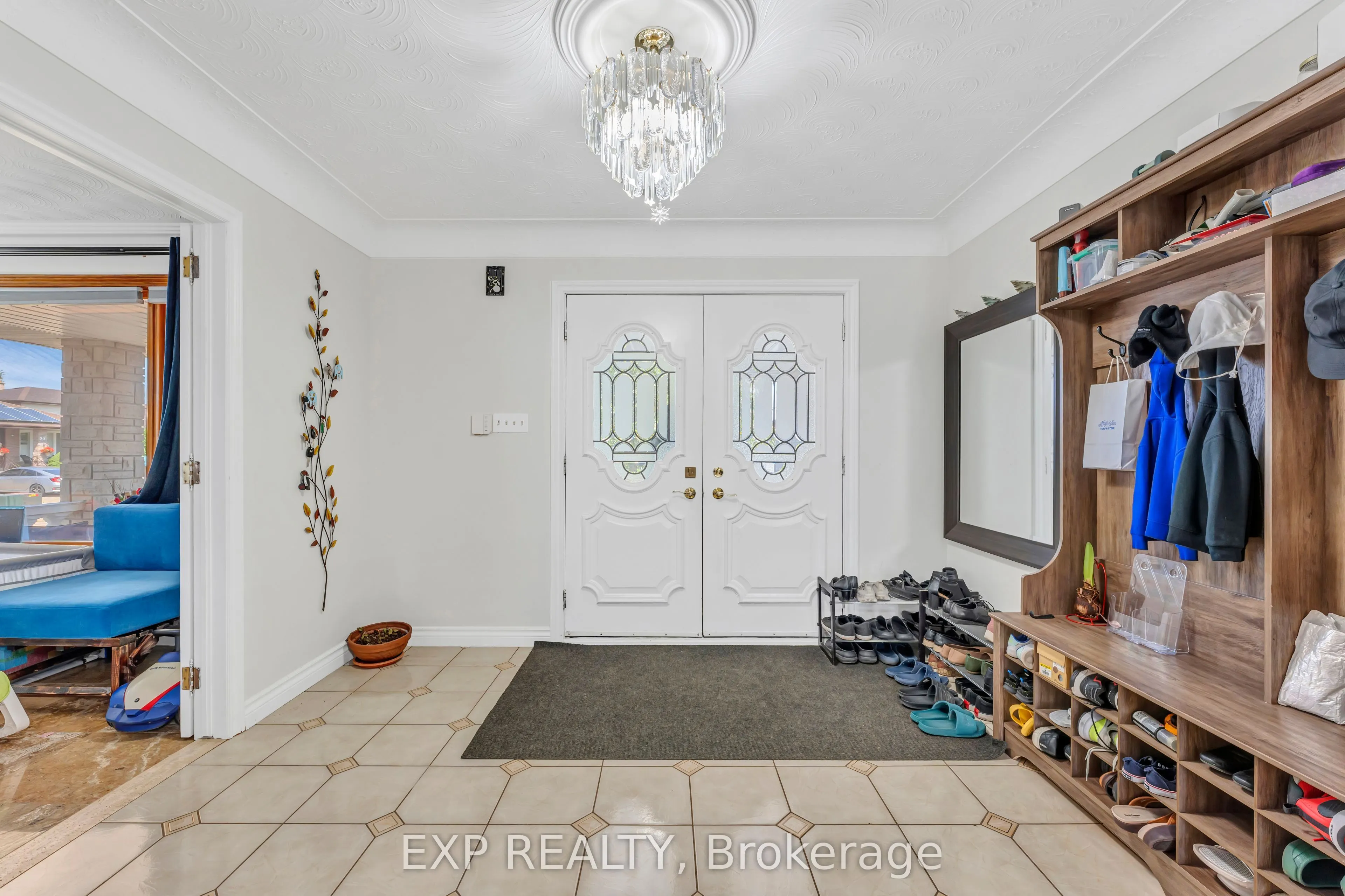 2 Glencrest Avenue