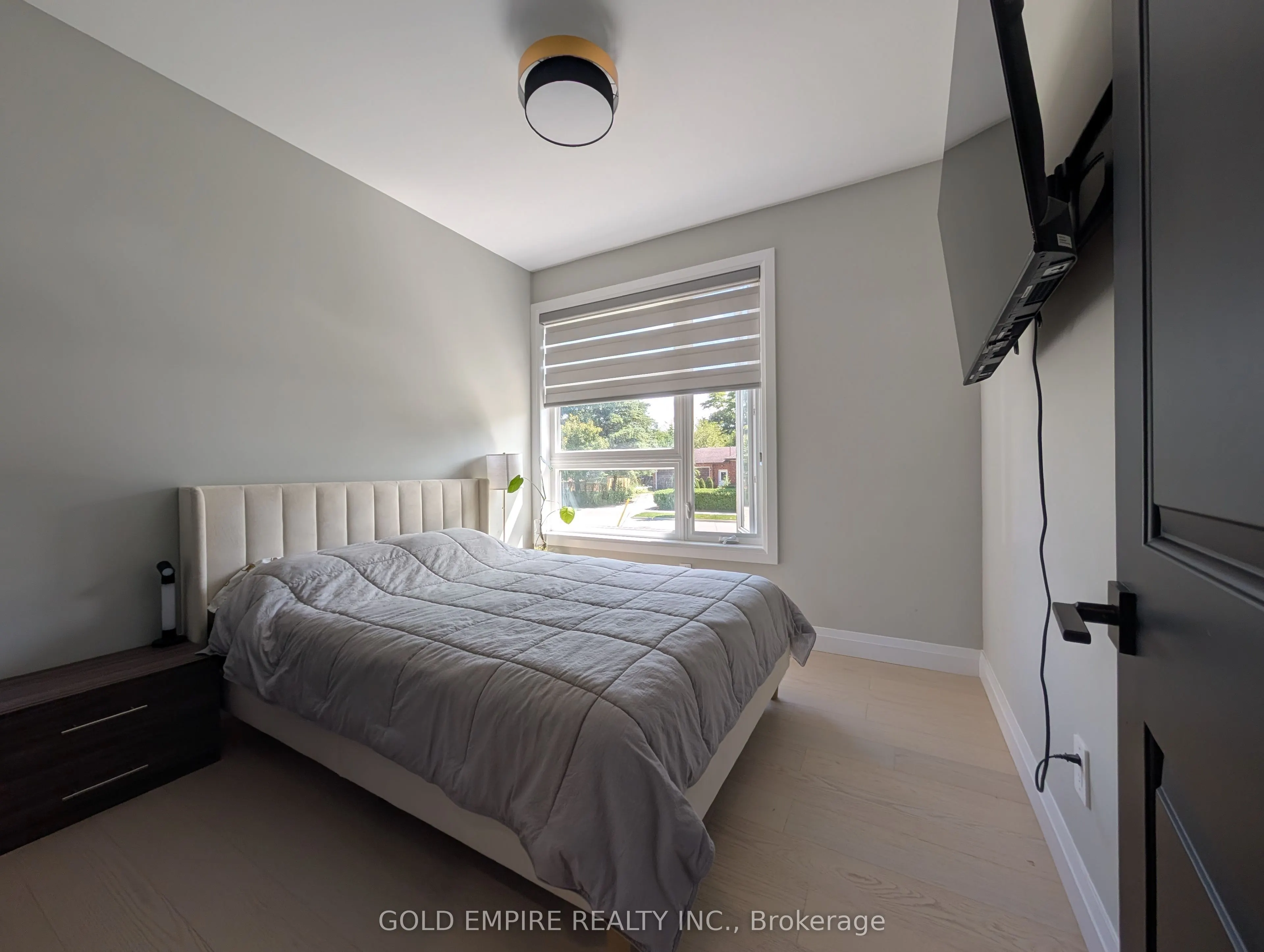724 Monsarrat Avenue, #MAIN