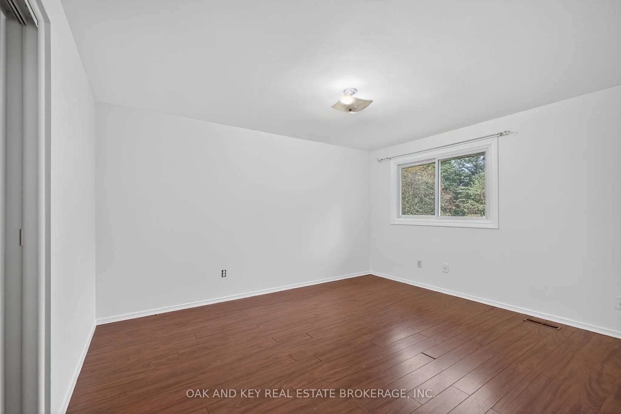 800 Monsarrat Avenue