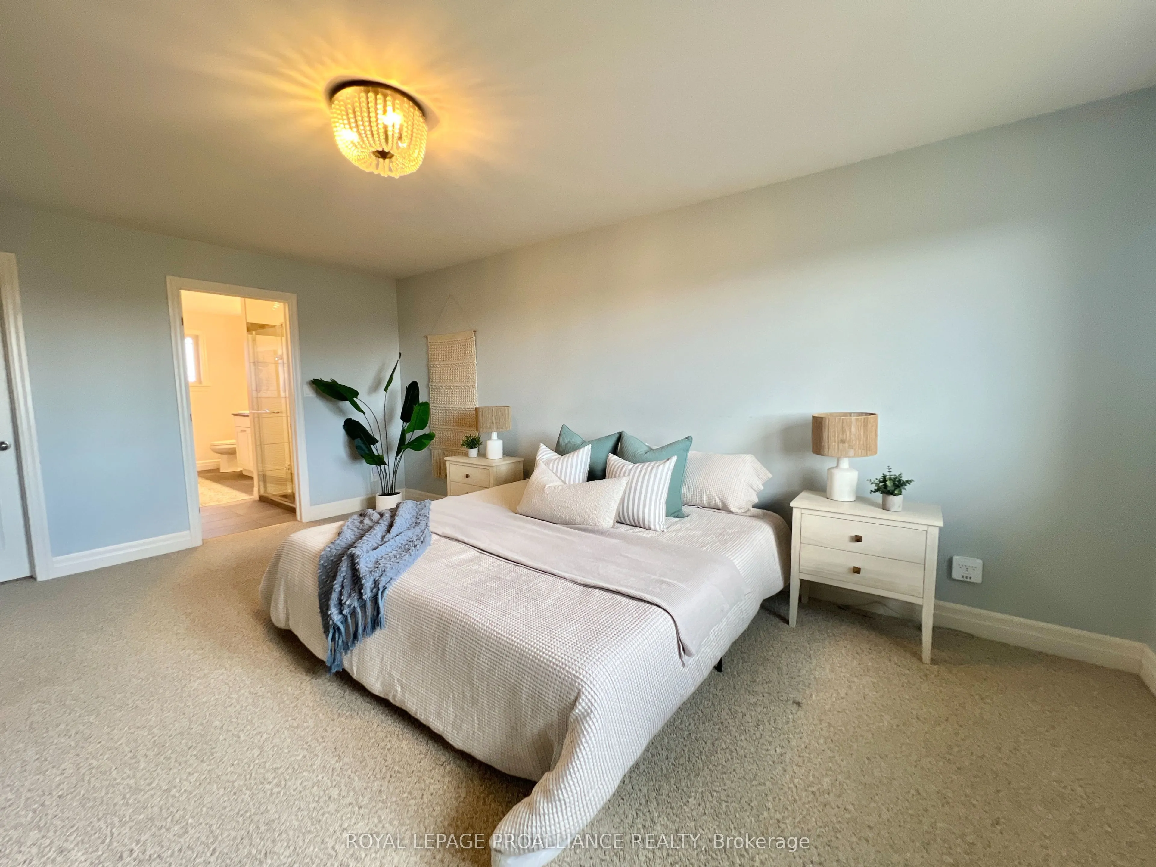 32 Vertis Court