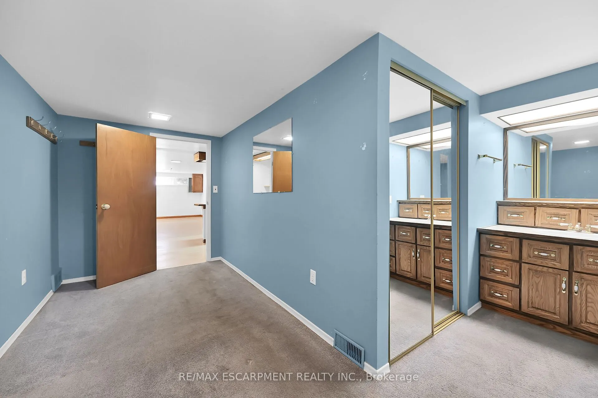 31 Belair Drive