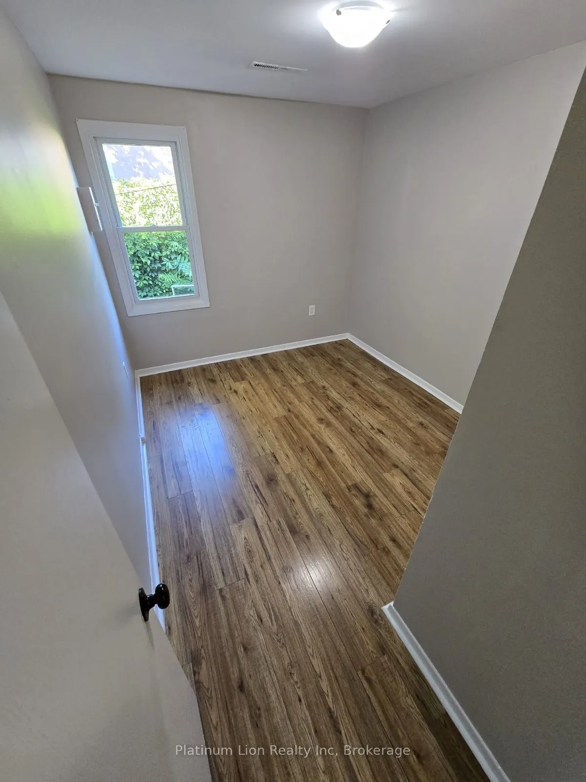4 Vollette Street