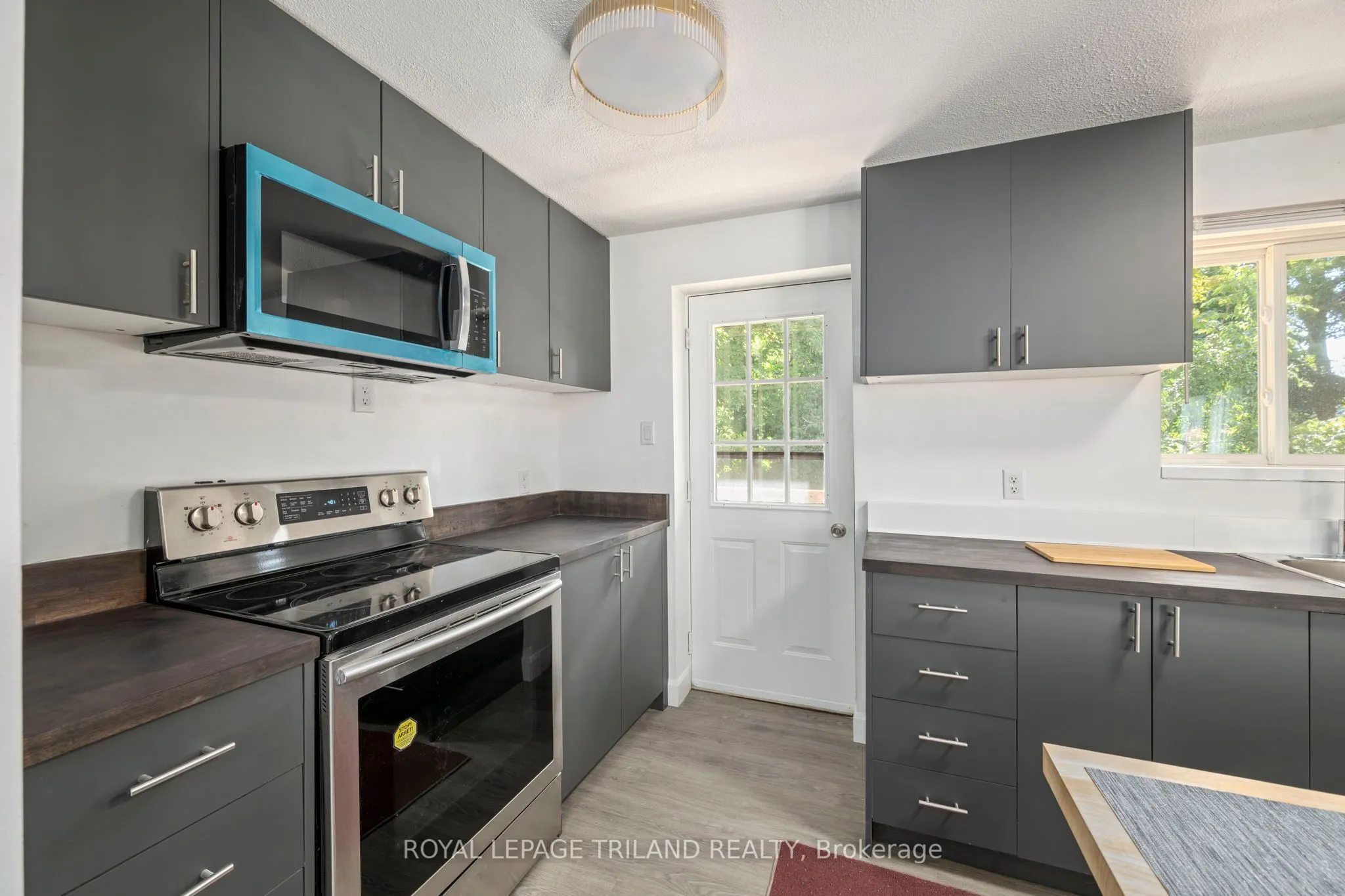 403 TOWER HEIGHTS Drive