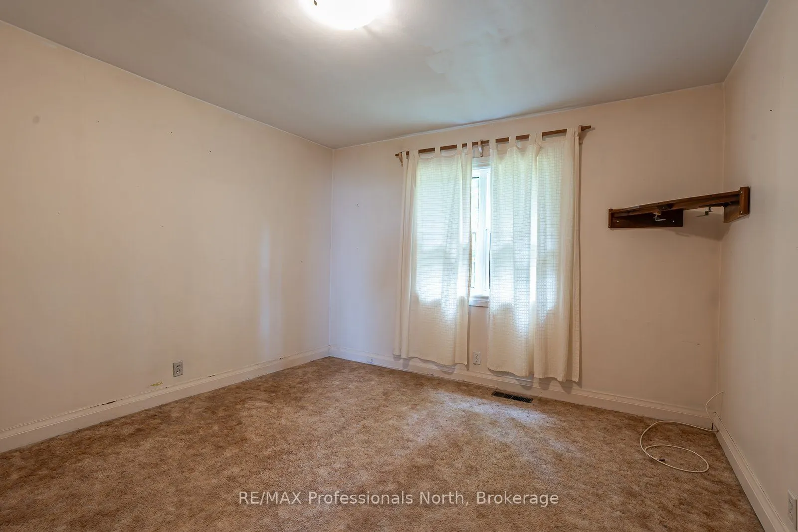 2319 Loop Road
