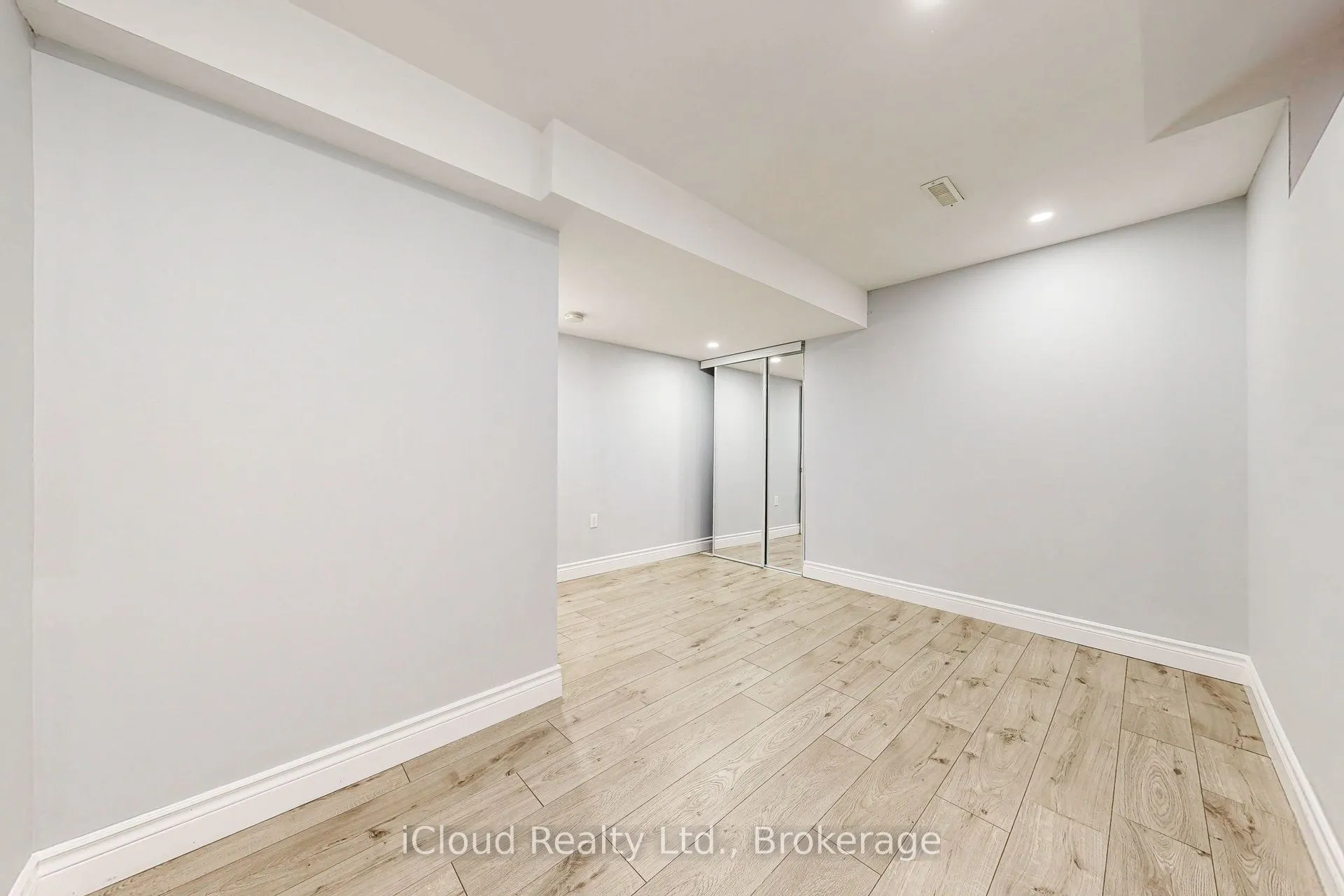 7 Riesling Court
