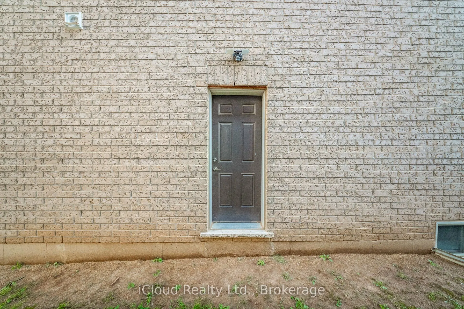 7 Riesling Court