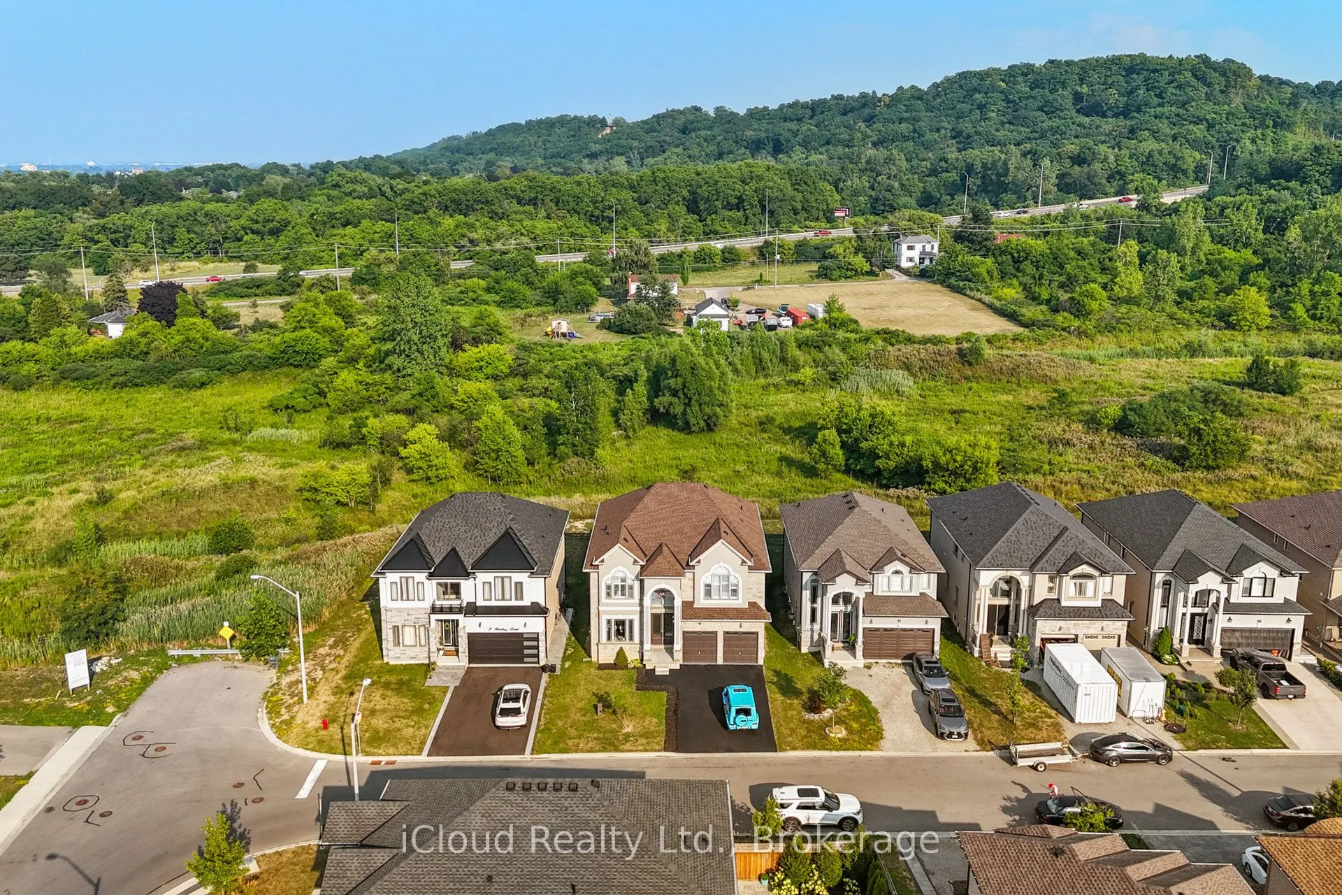 7 Riesling Court