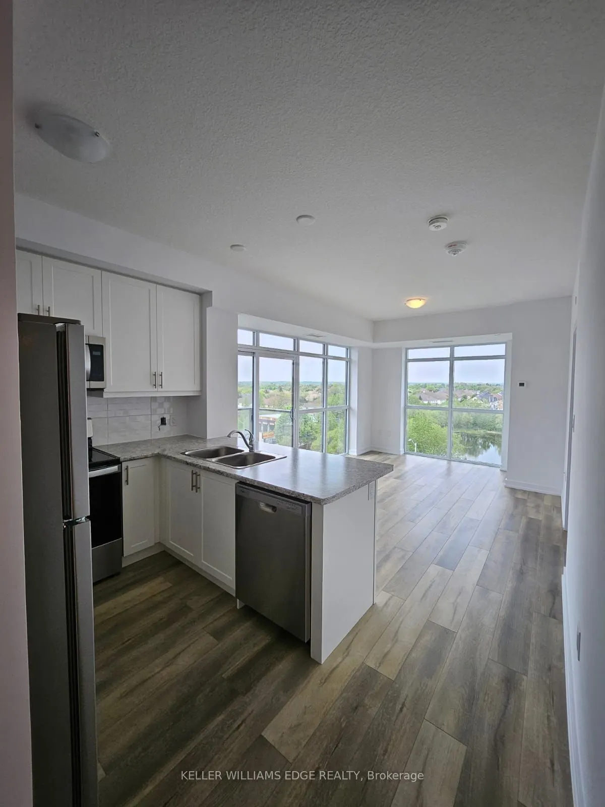 470 Dundas Street E, #602