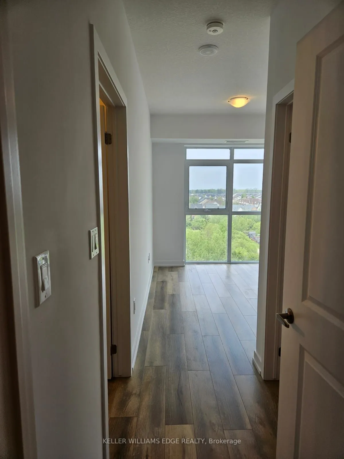 470 Dundas Street E, #602