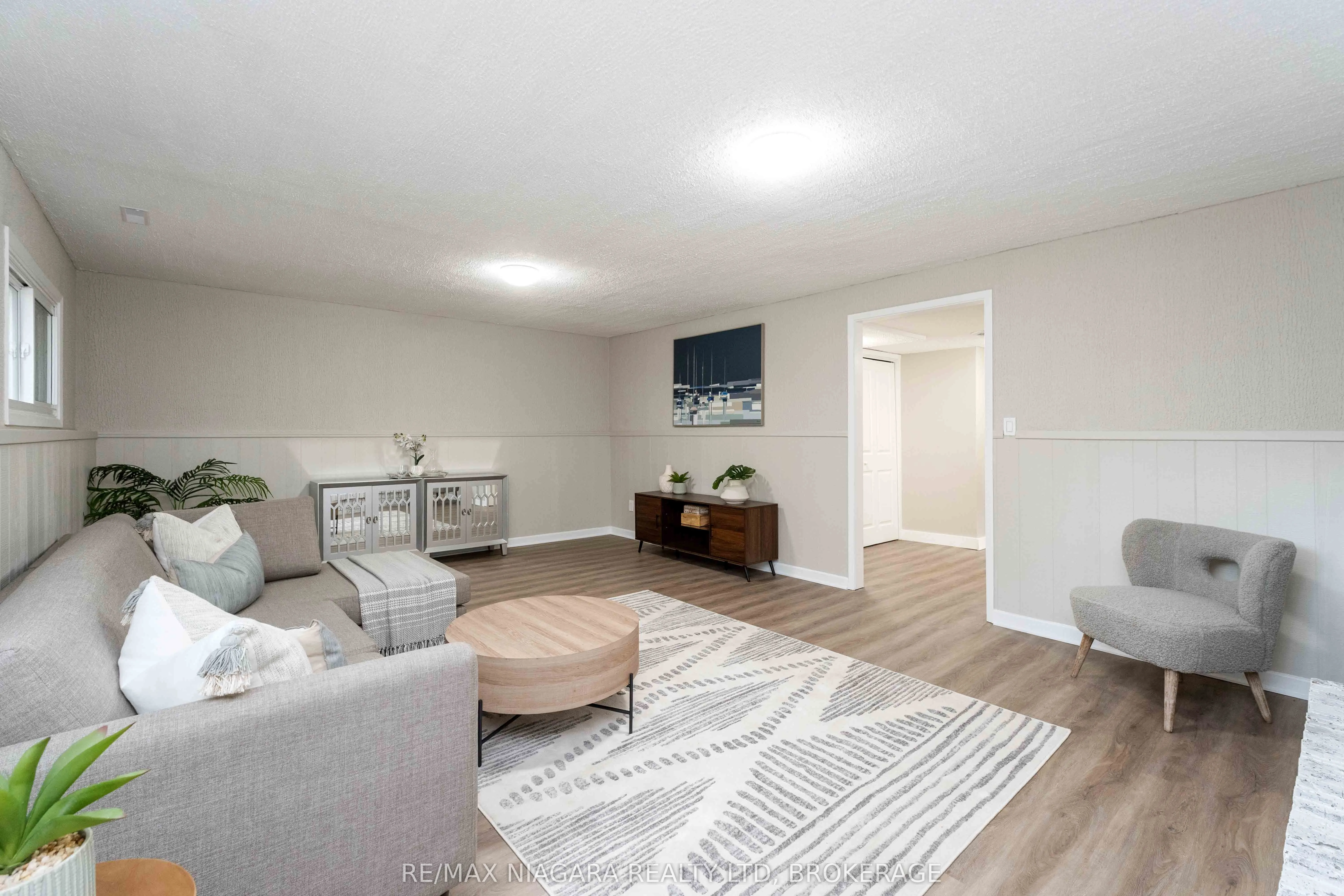 8299 Mundare Crescent