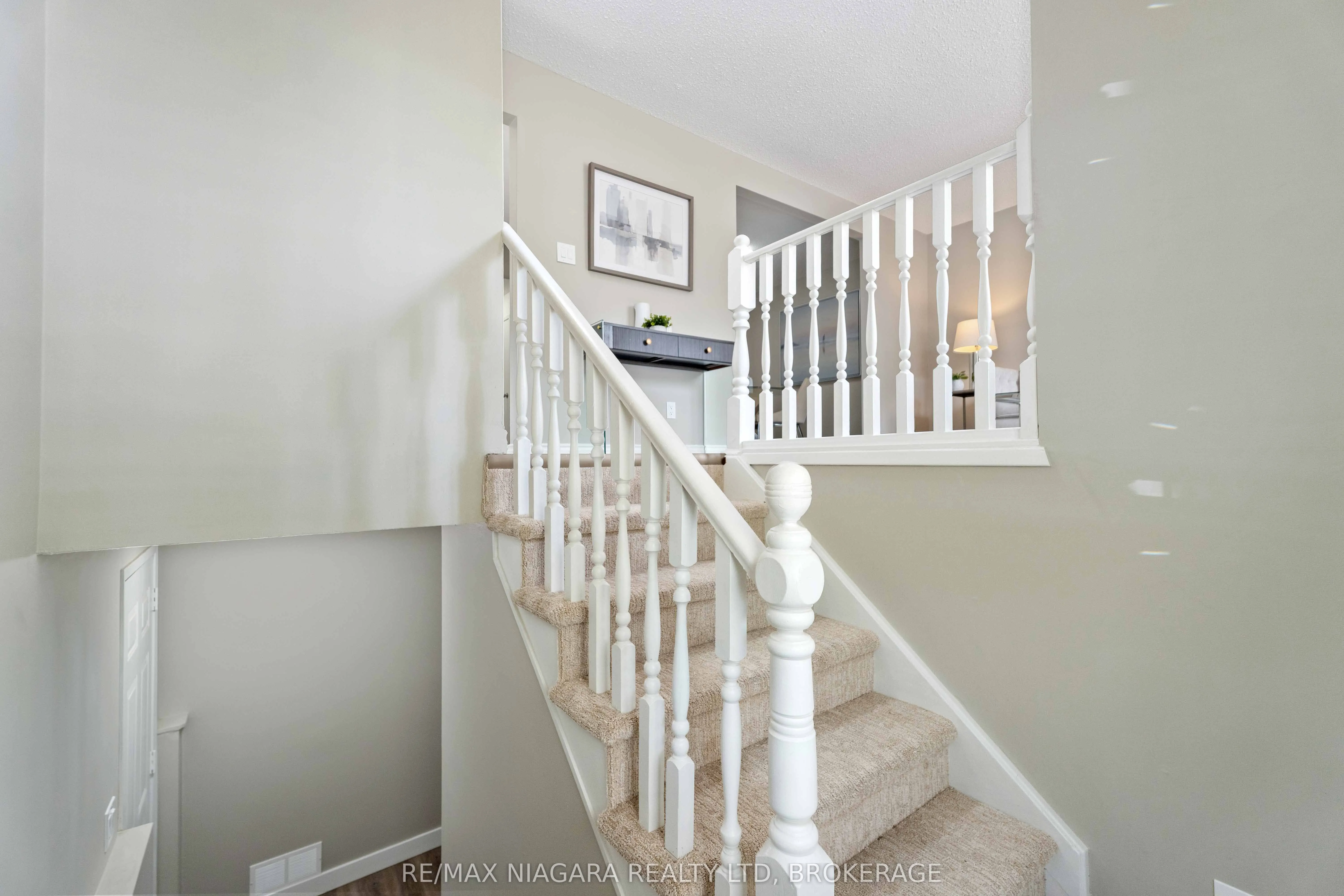 8299 Mundare Crescent