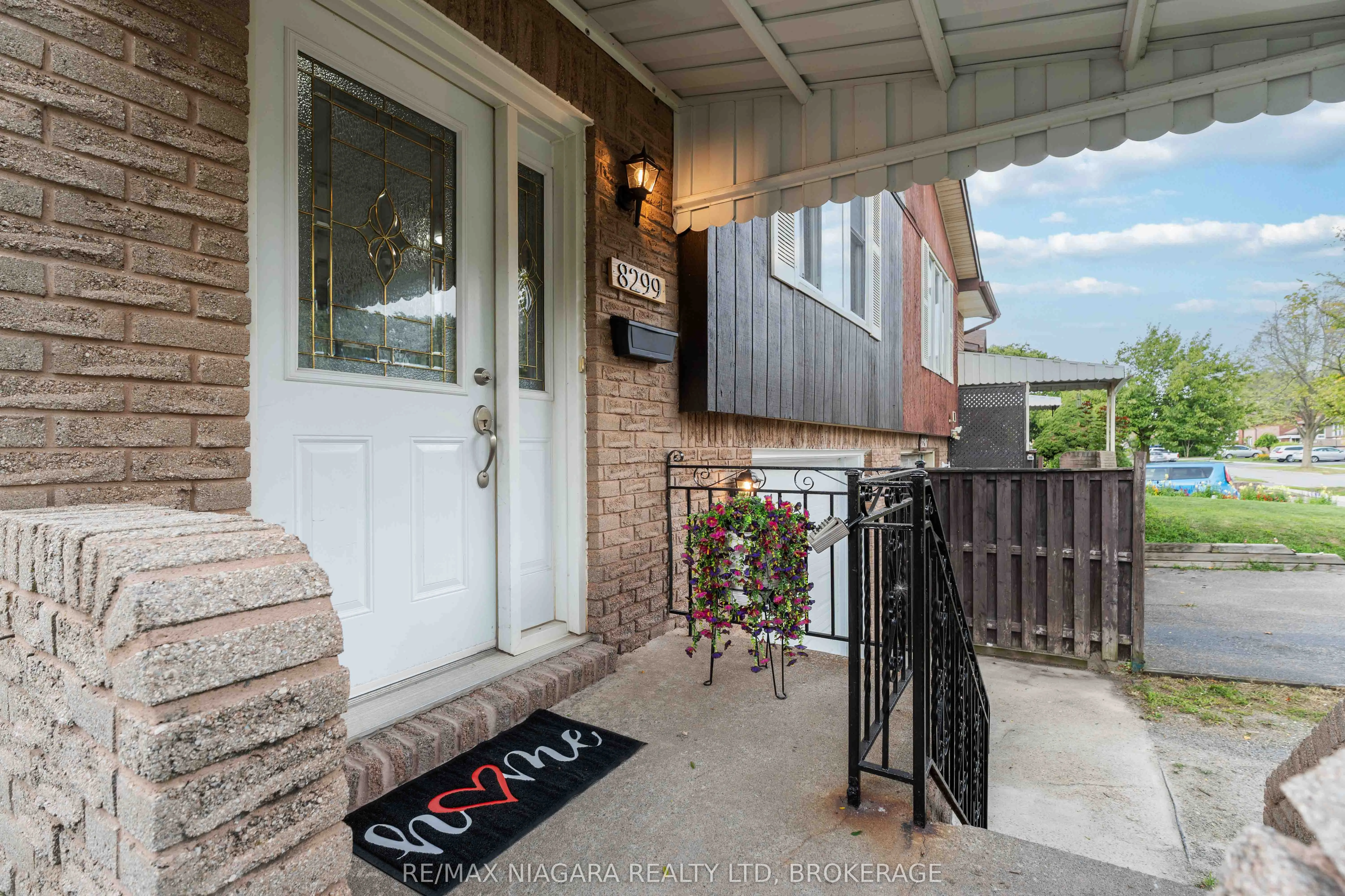 8299 Mundare Crescent