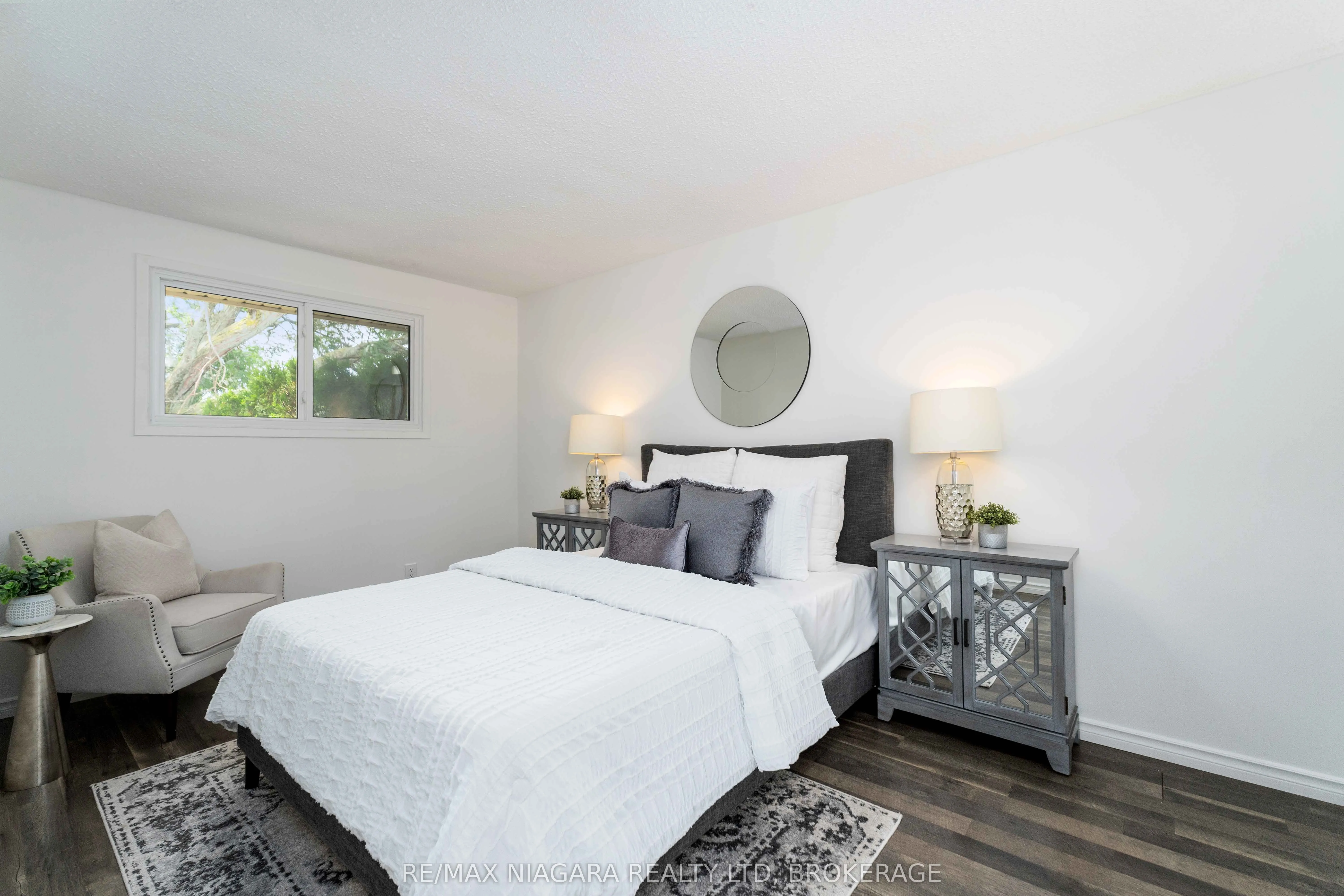 8299 Mundare Crescent