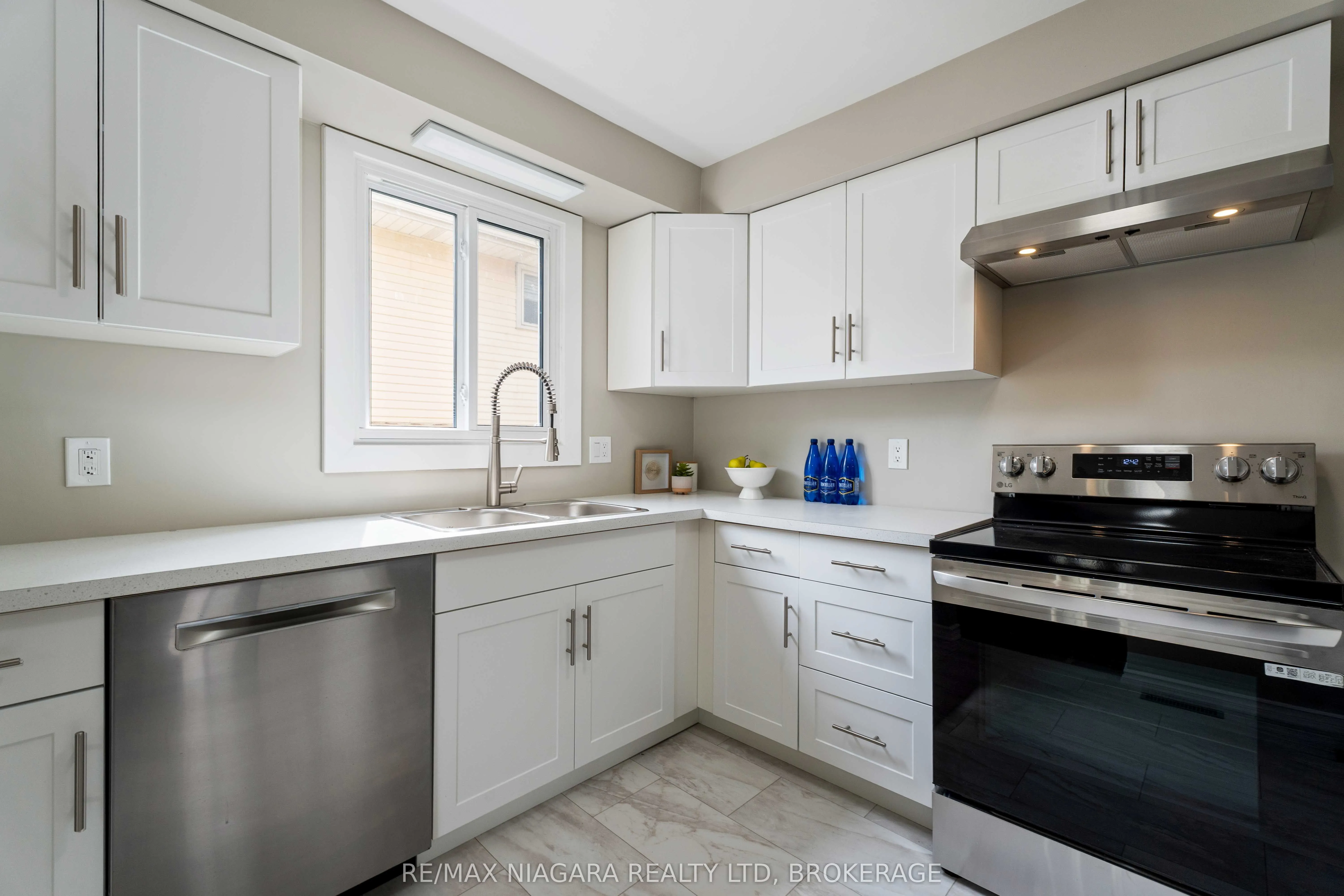 8299 Mundare Crescent