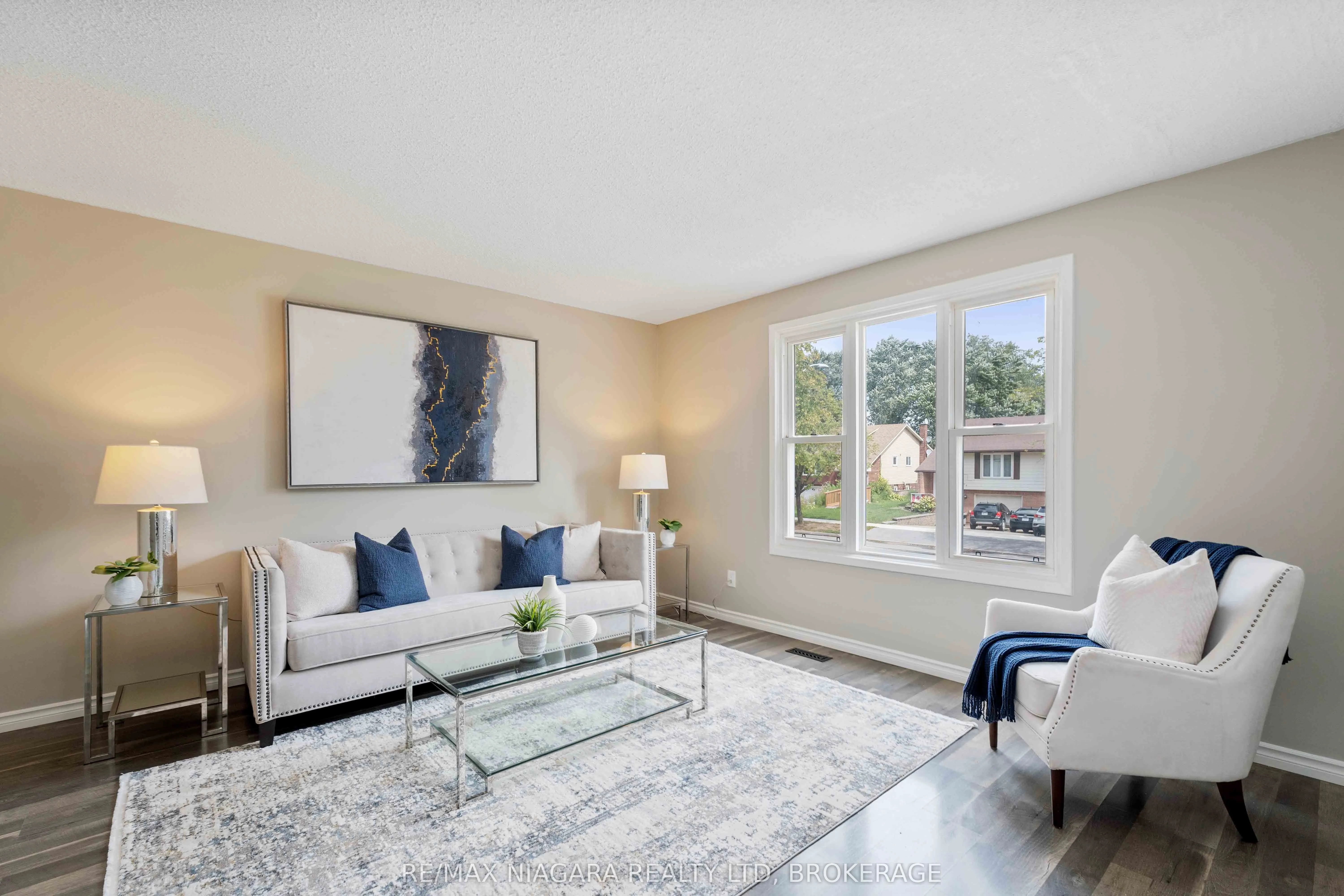 8299 Mundare Crescent