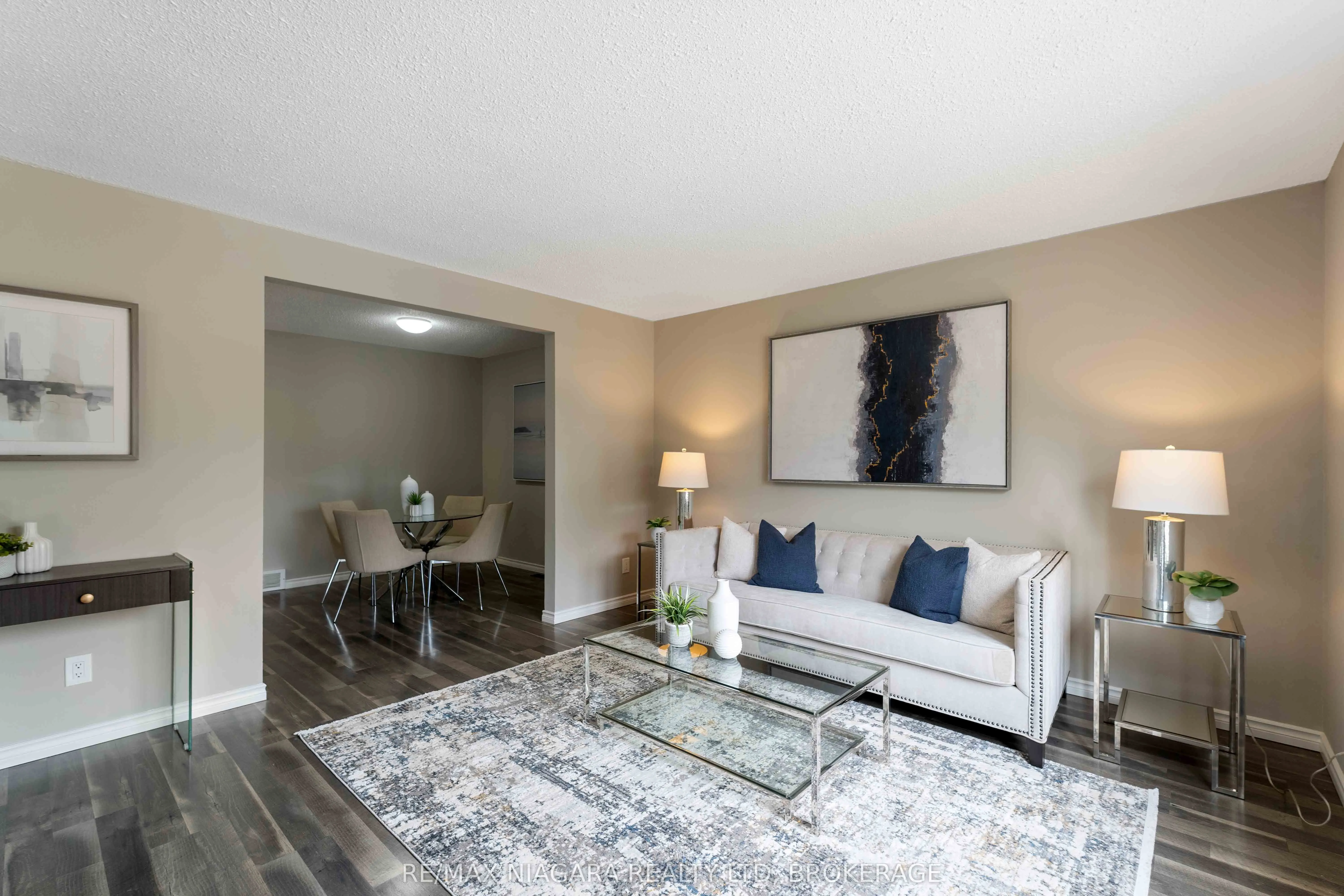 8299 Mundare Crescent
