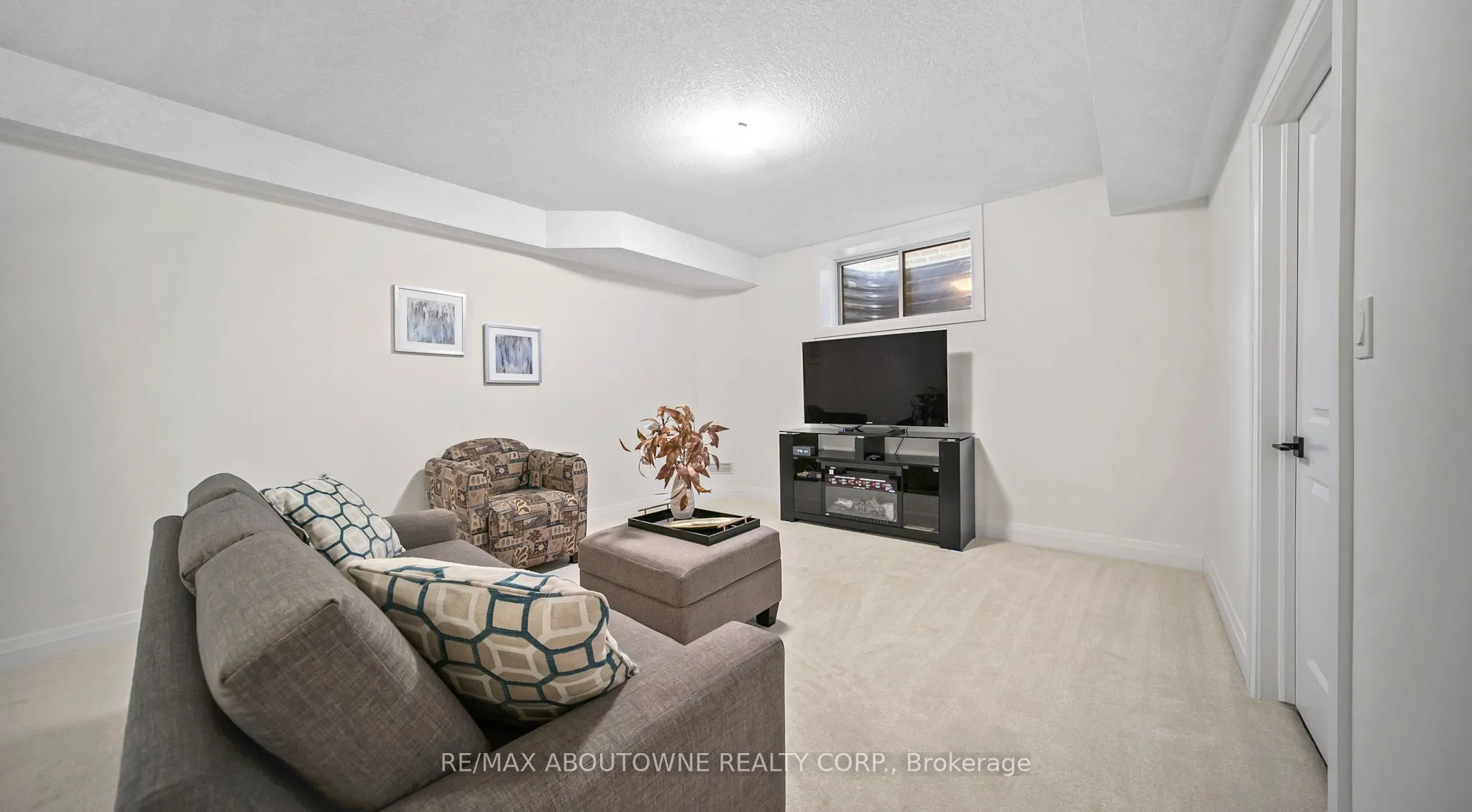 27 Jacob Detweiller Drive