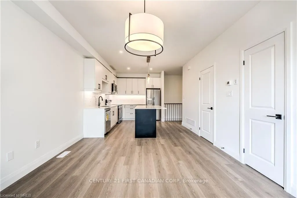 3900 Savoy Street, #33