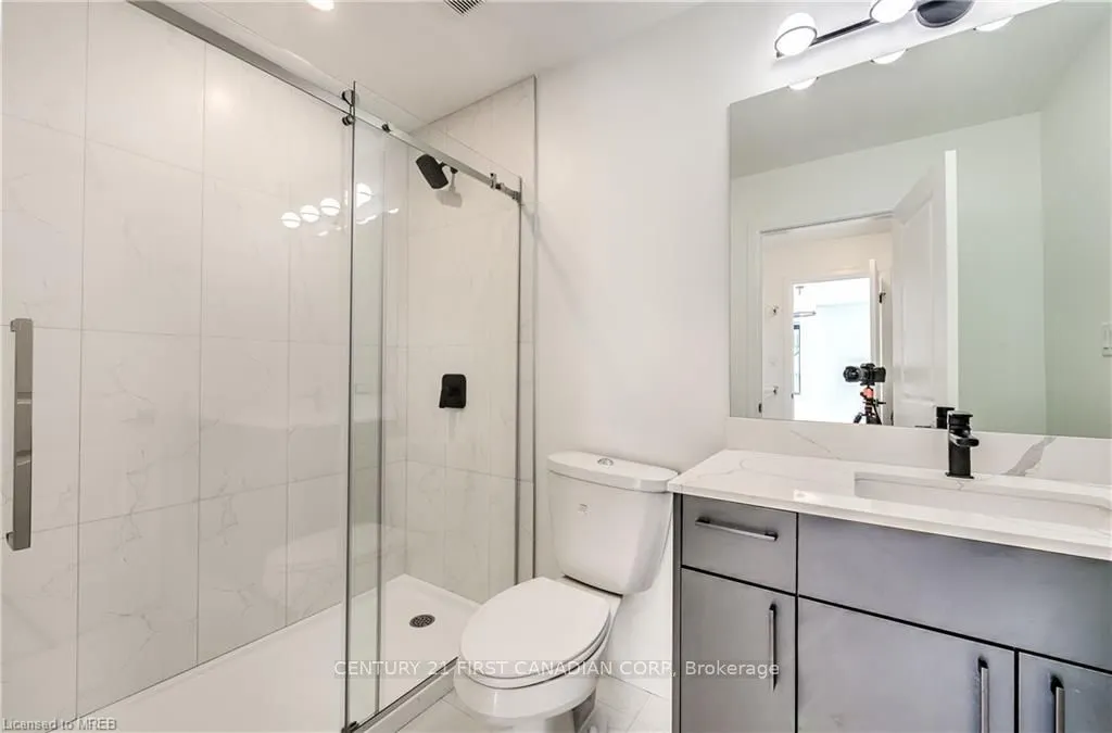 3900 Savoy Street, #33
