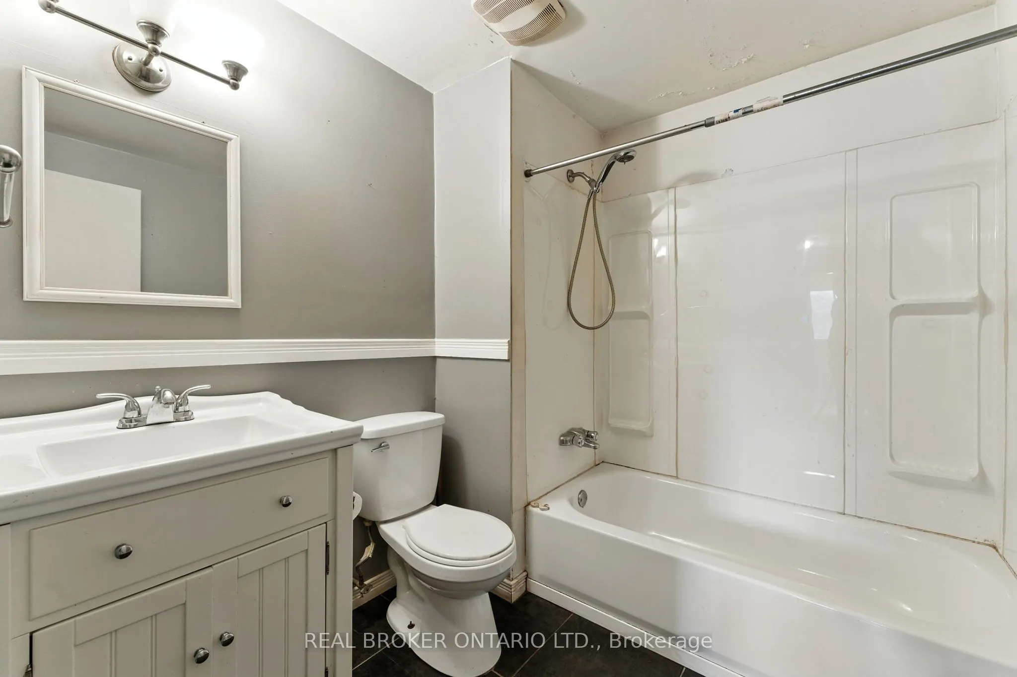 258 Richardson Drive, #U6