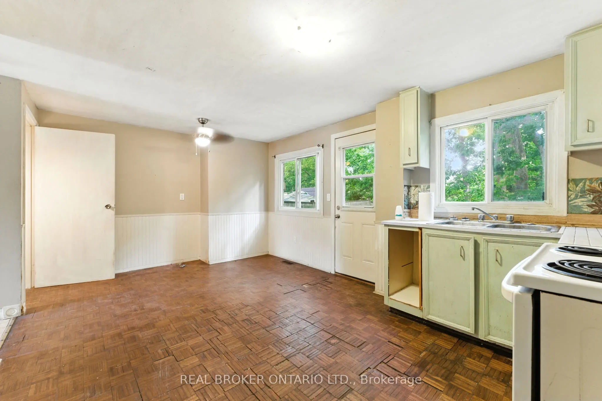 258 Richardson Drive, #U6