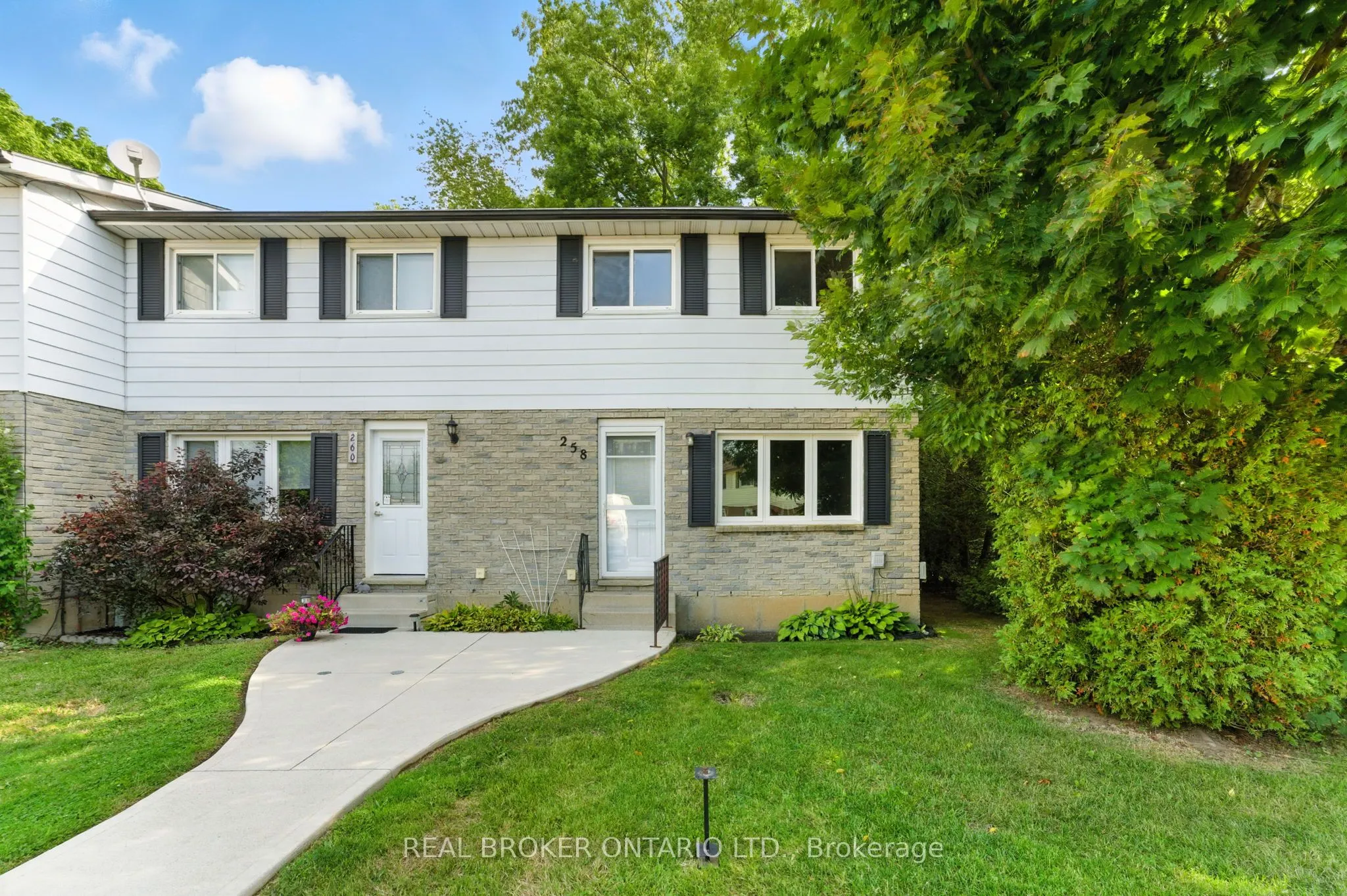 258 Richardson Drive, #U6