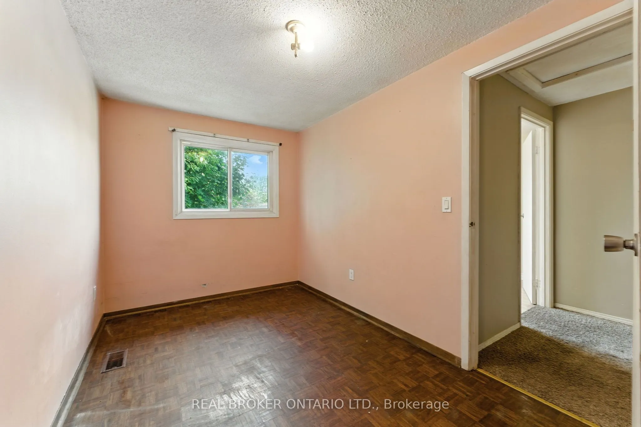 258 Richardson Drive, #U6