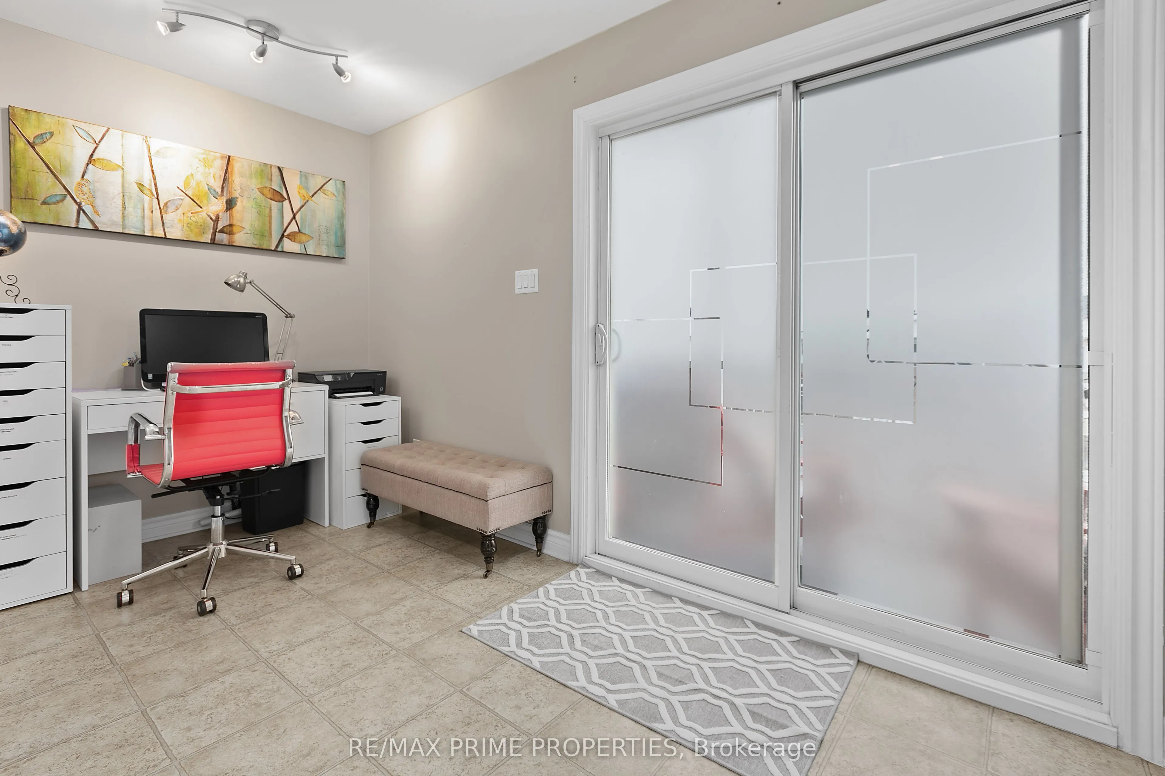 630 LAKERIDGE Drive, #52