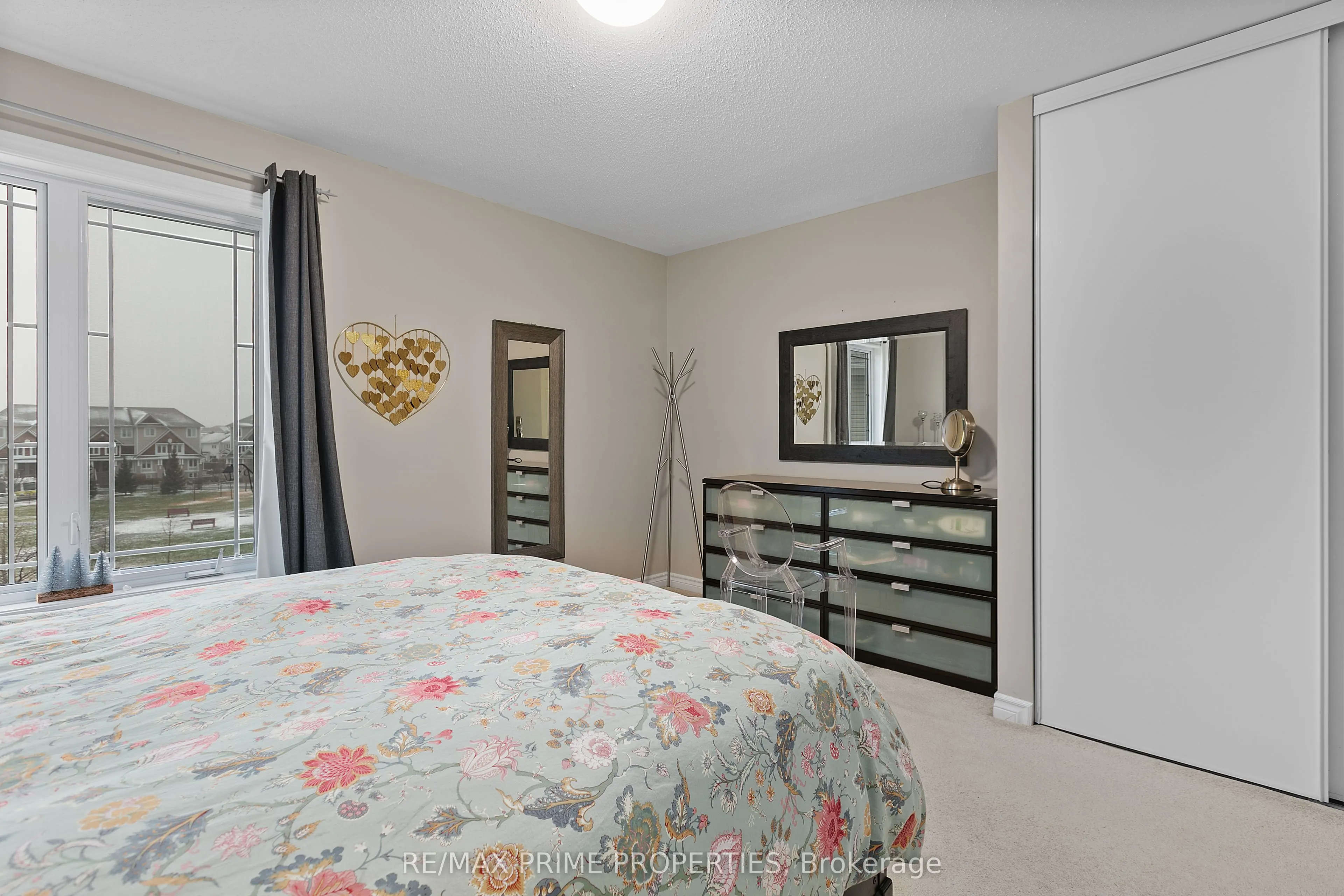 630 LAKERIDGE Drive, #52